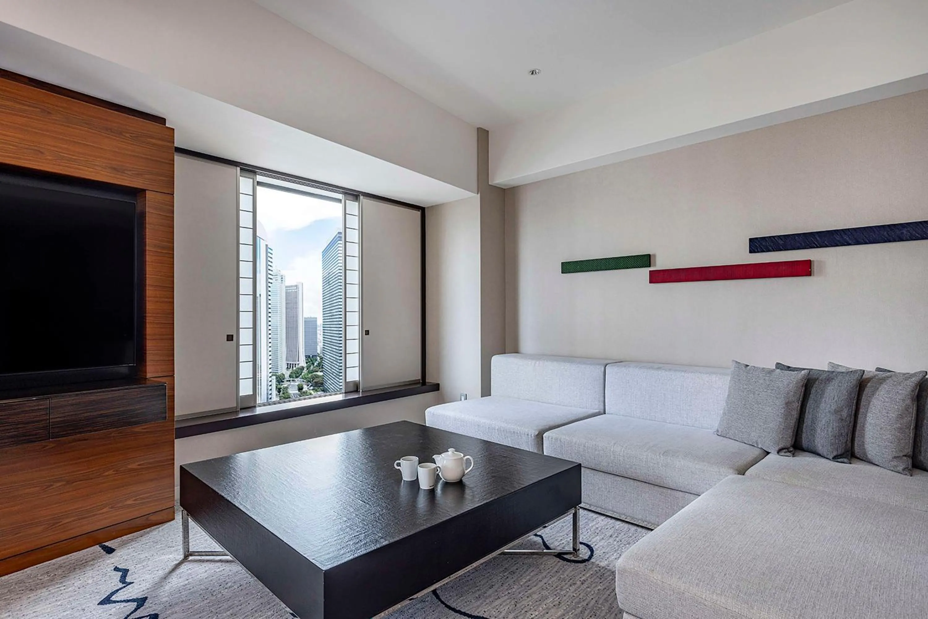 Living room in Hilton Tokyo Hotel