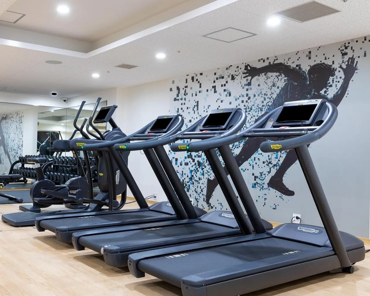 Fitness centre/facilities in Sheraton Miyako Hotel Osaka