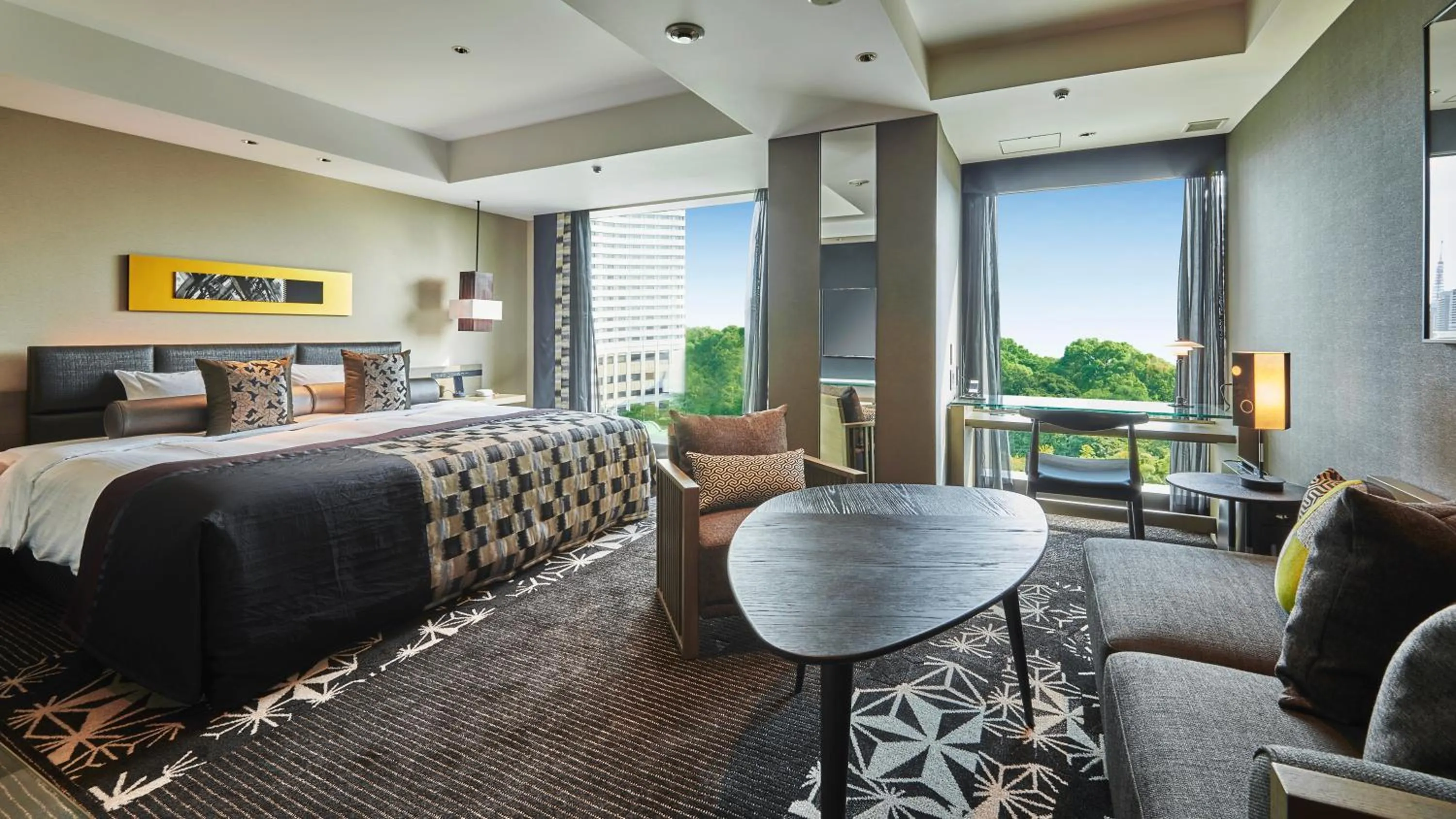 Photo of the whole room, Bed in Hotel New Otani Tokyo The Main