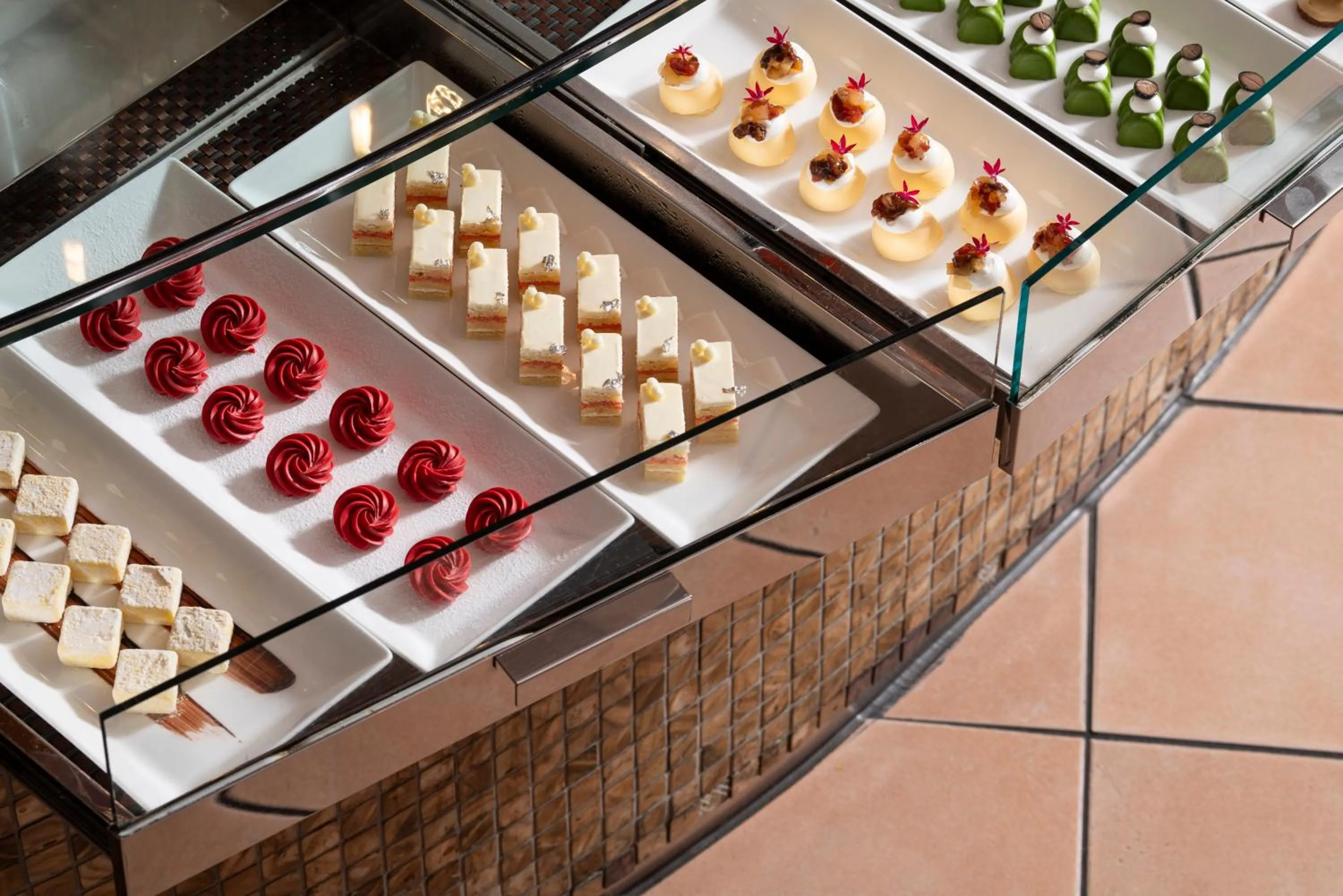 Restaurant/places to eat in Kyoto Brighton Hotel