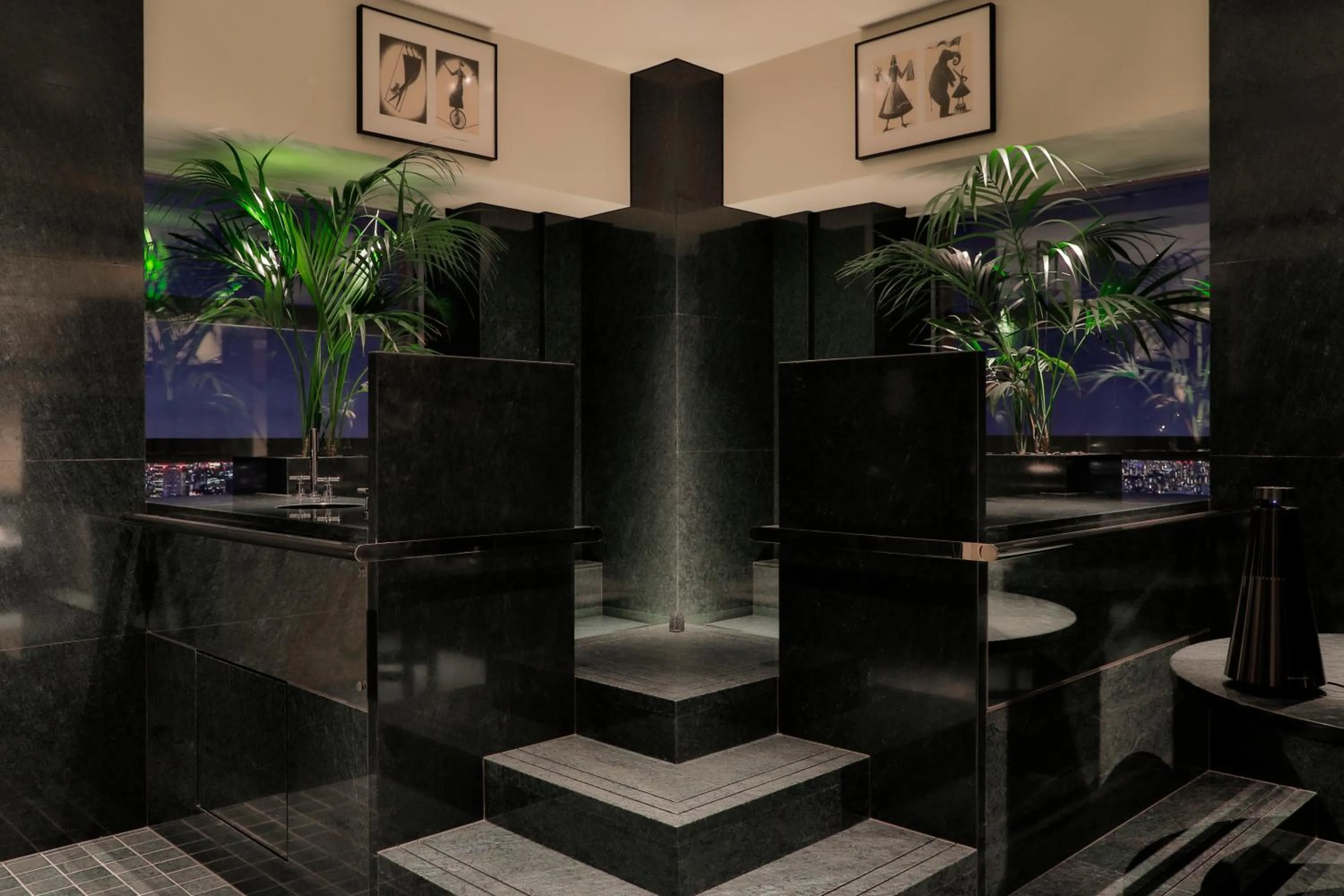 Photo of the whole room in Park Hyatt Tokyo