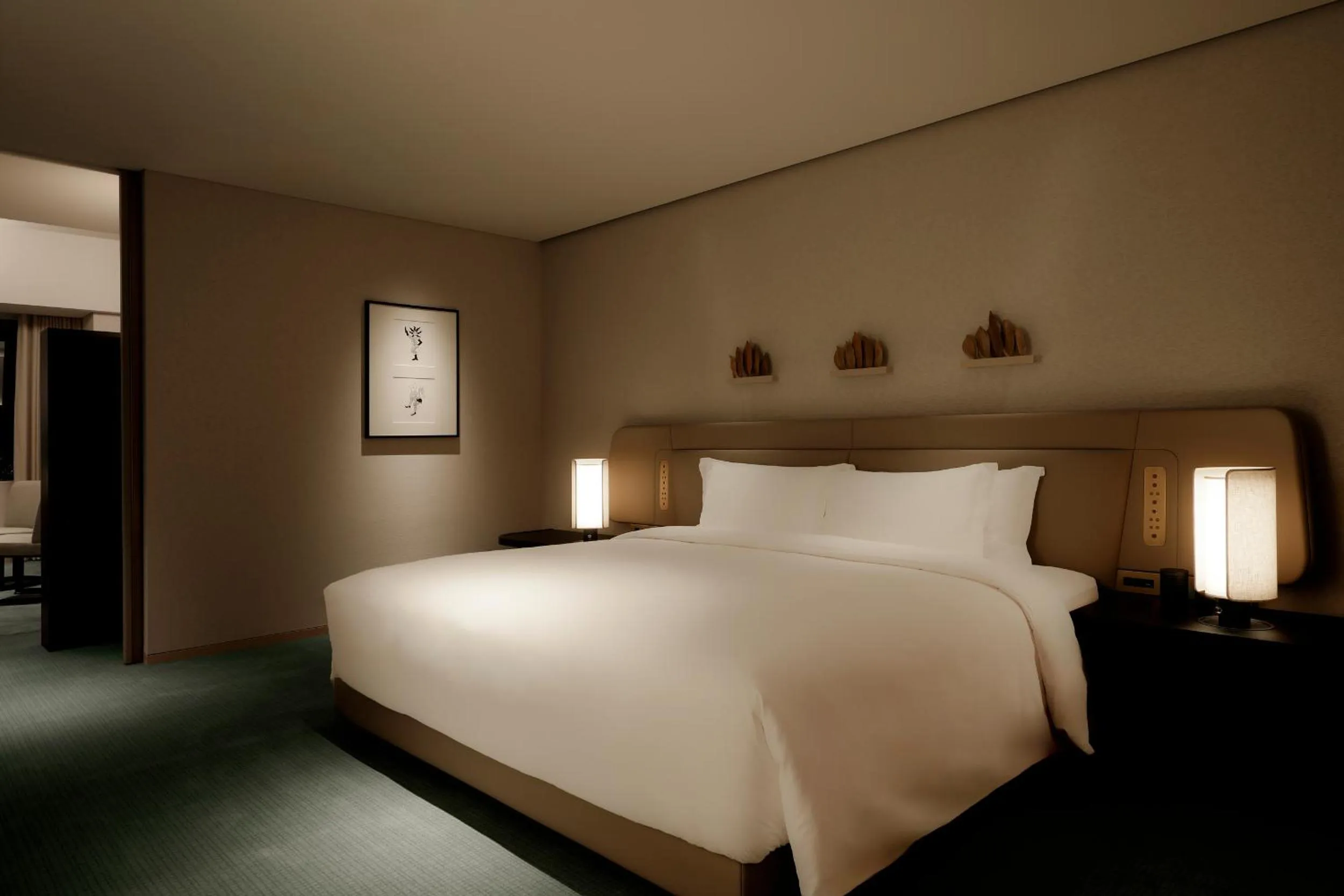 Photo of the whole room, Bed in Park Hyatt Tokyo