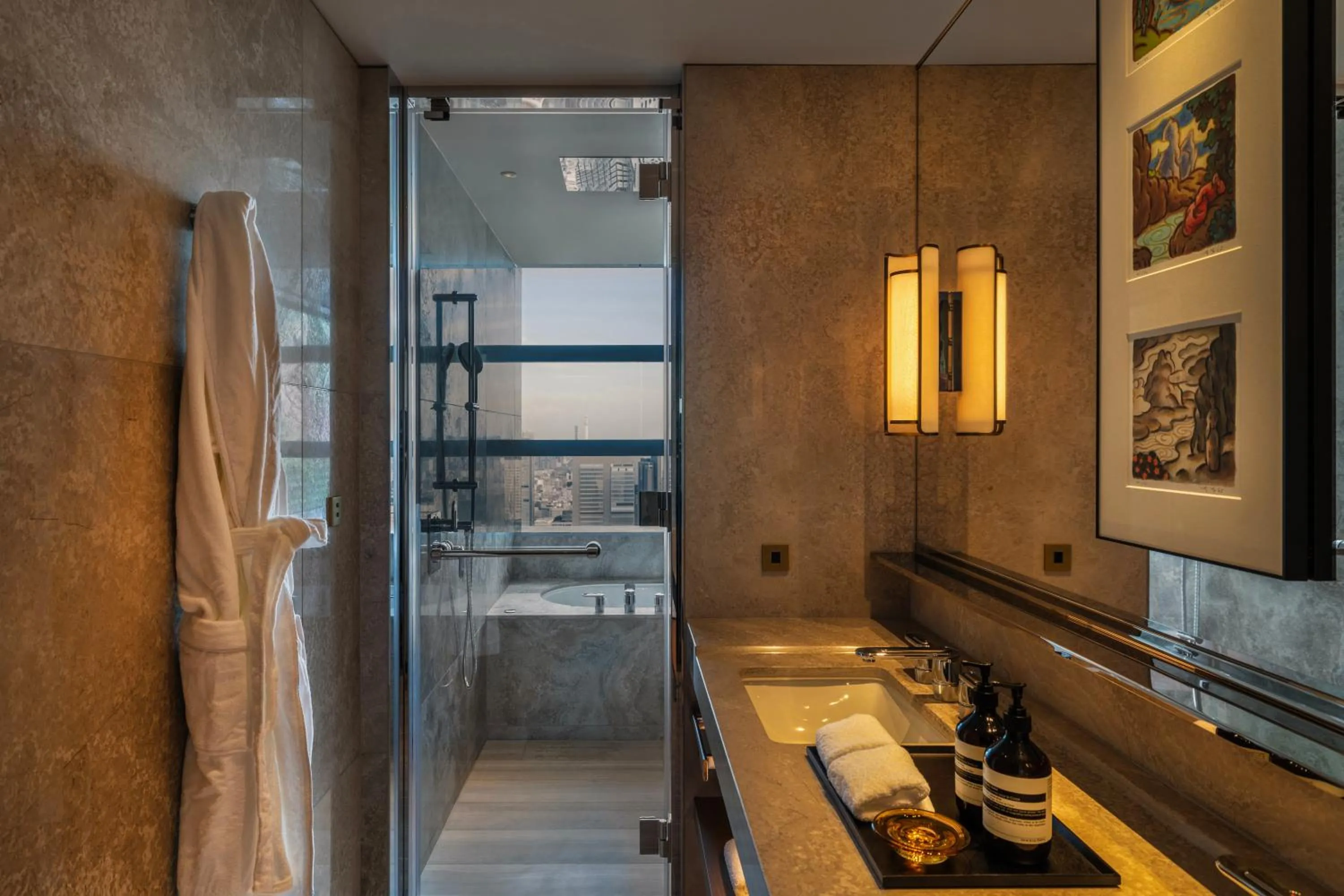 Bathroom in Park Hyatt Tokyo