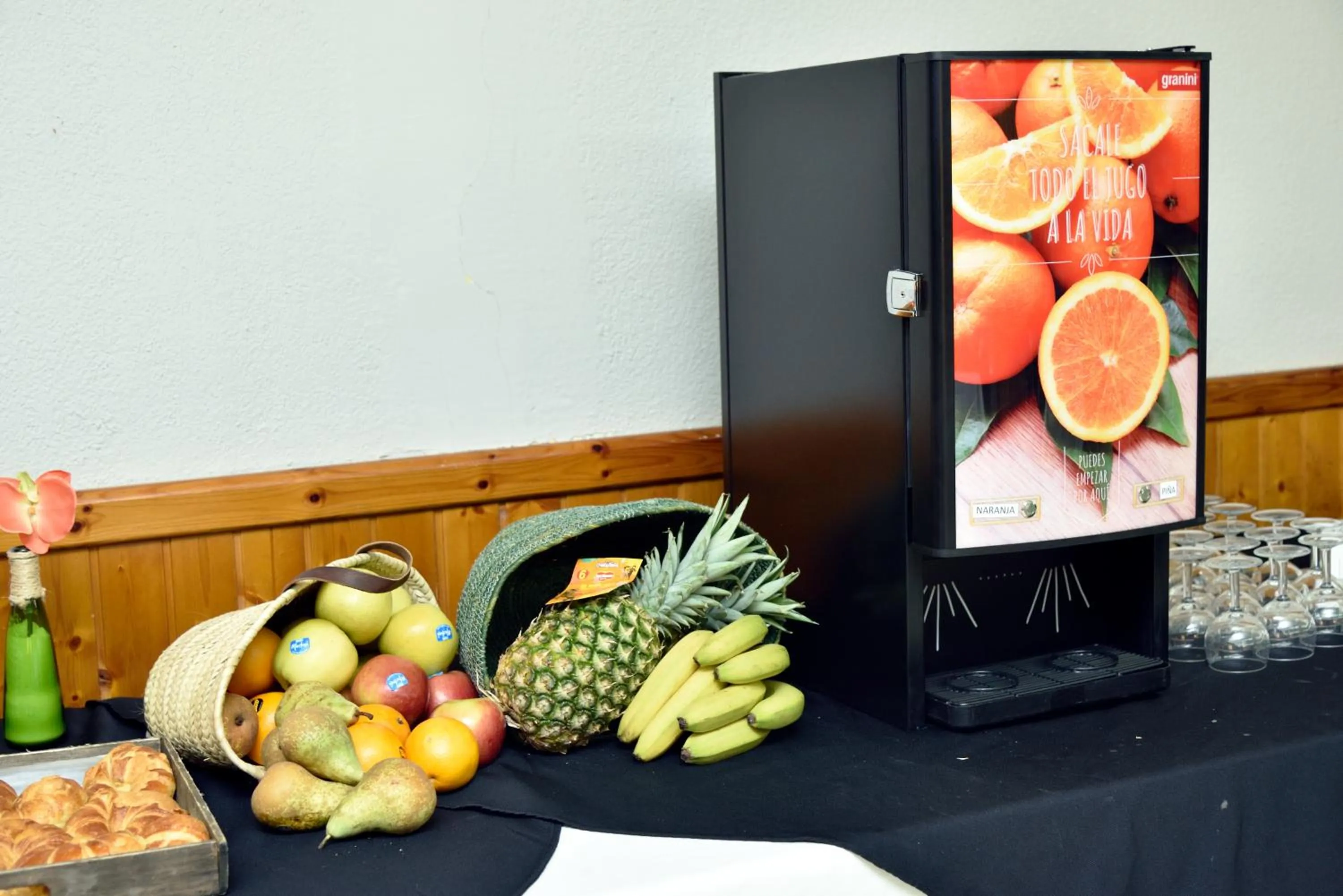 Food and drinks in Hotel Sierra de Arcos