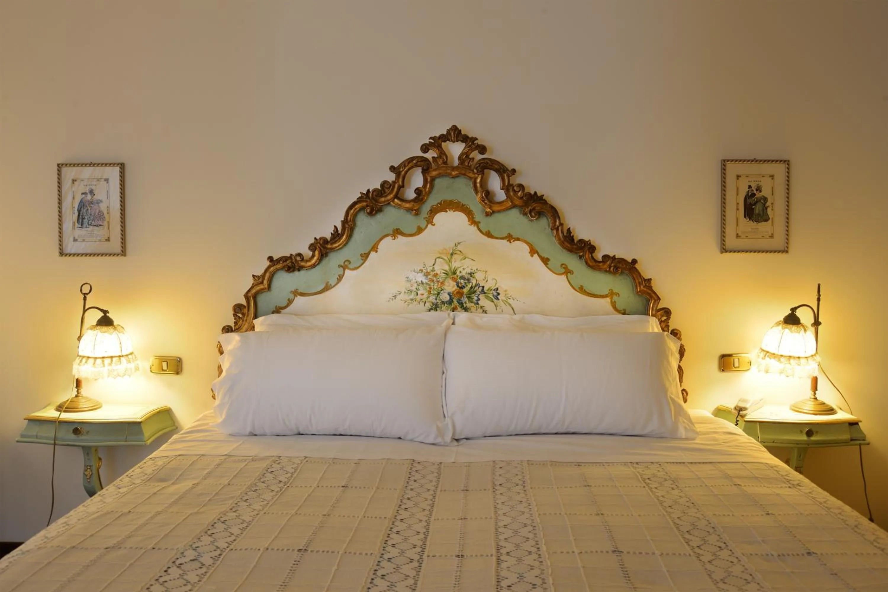 Bedroom, Bed in Hotel Villa Luppis