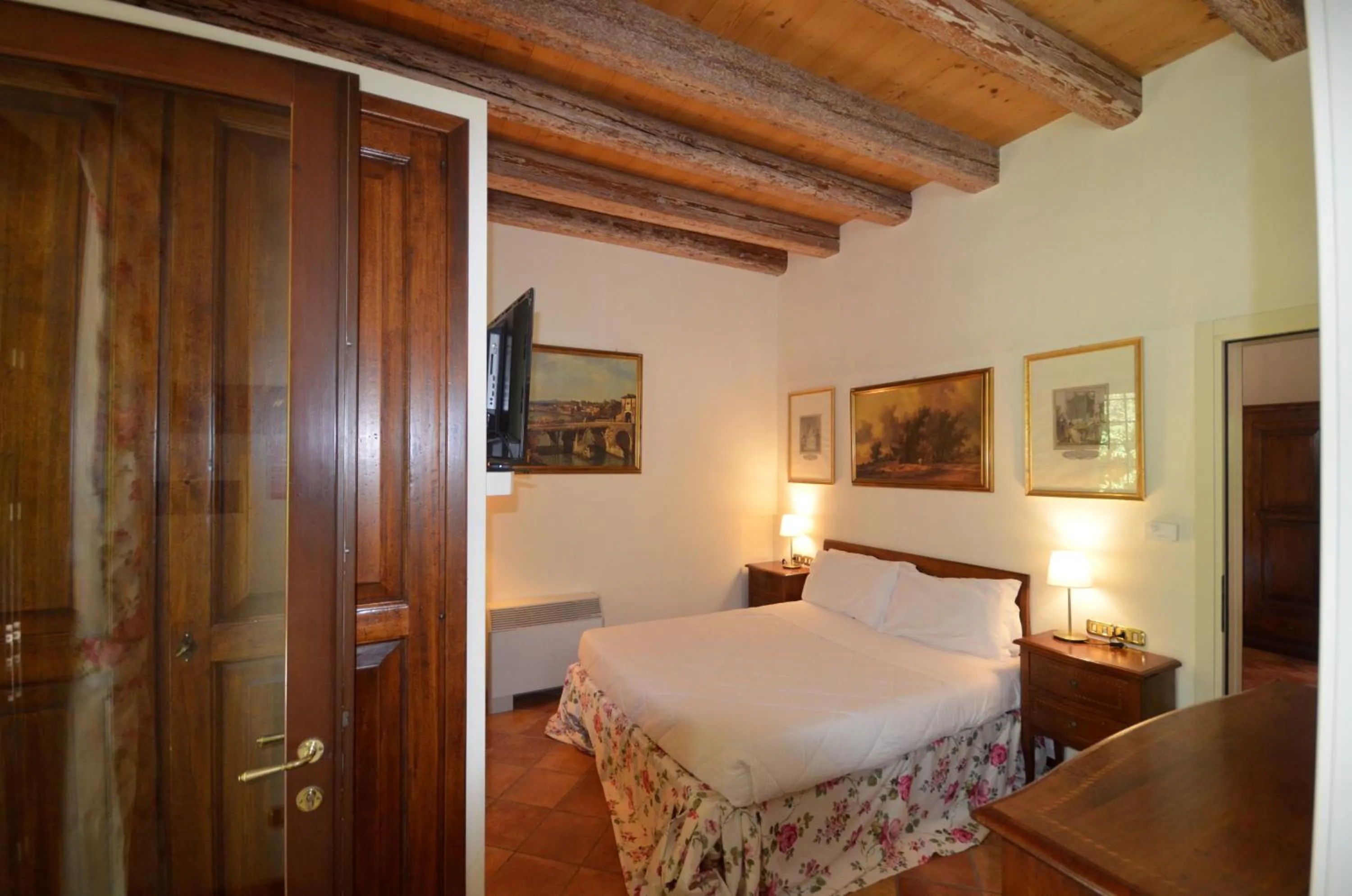 Bed in Hotel Villa Luppis