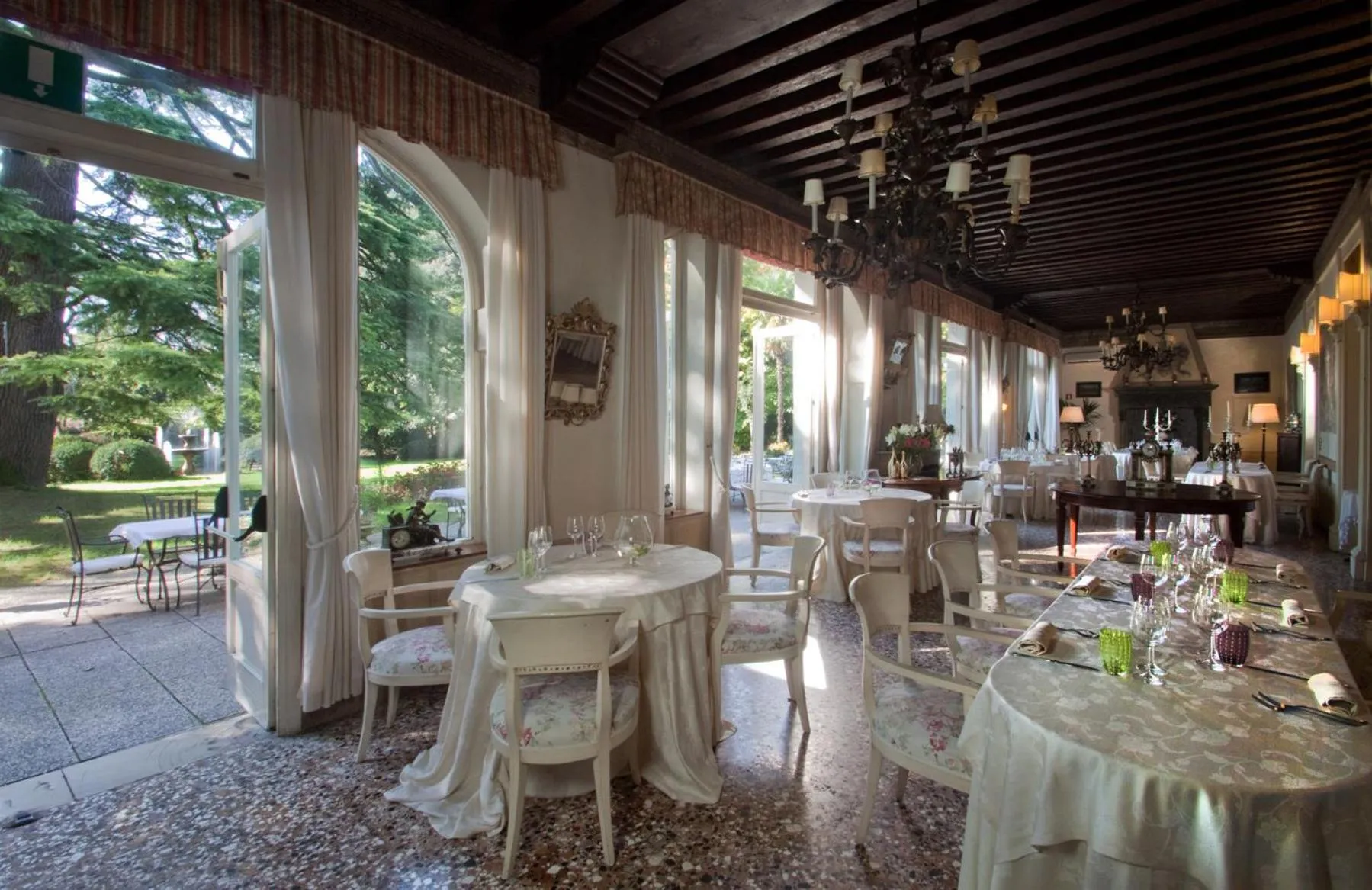 Restaurant/places to eat in Hotel Villa Luppis