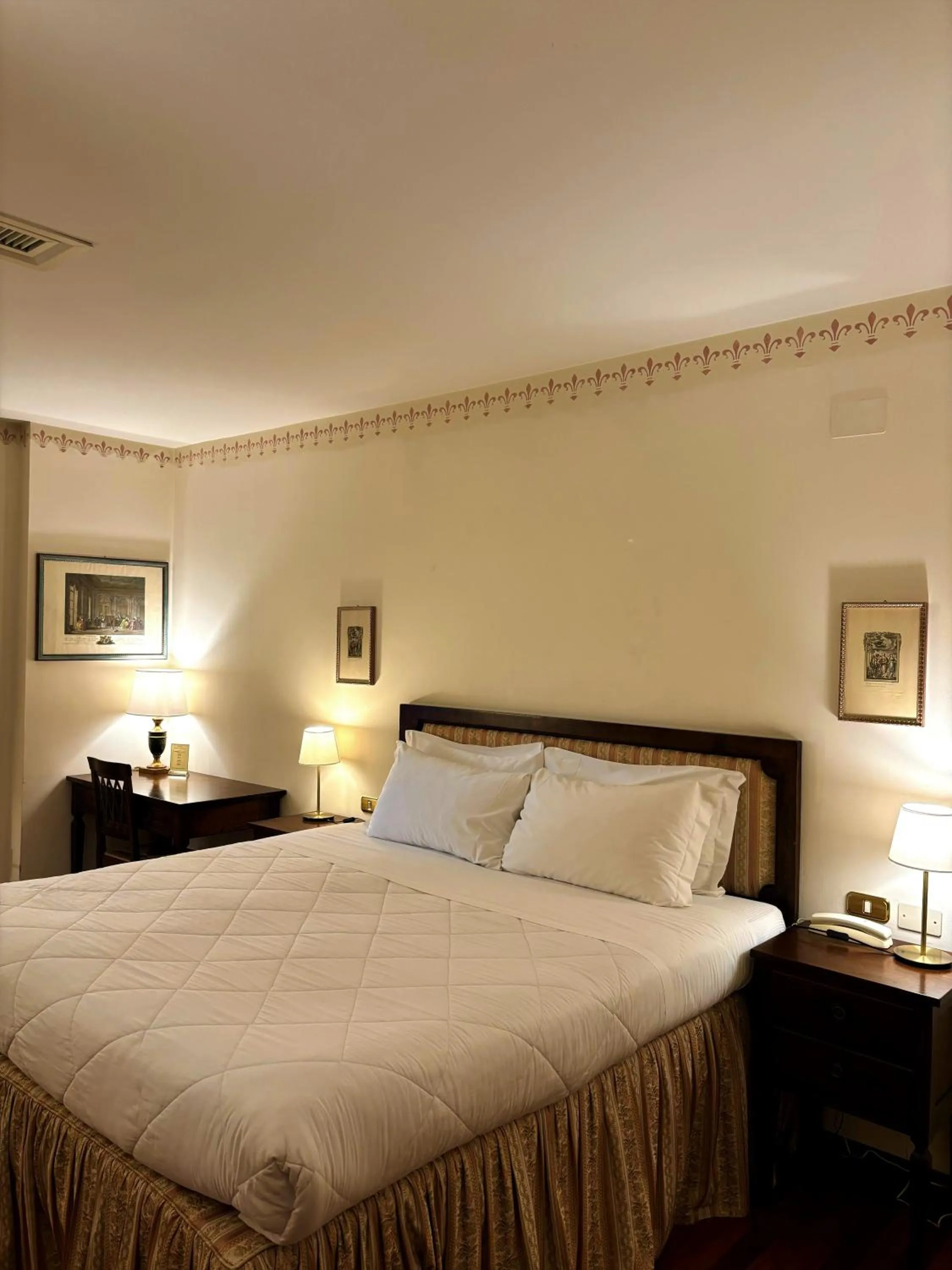 Bed in Hotel Villa Luppis