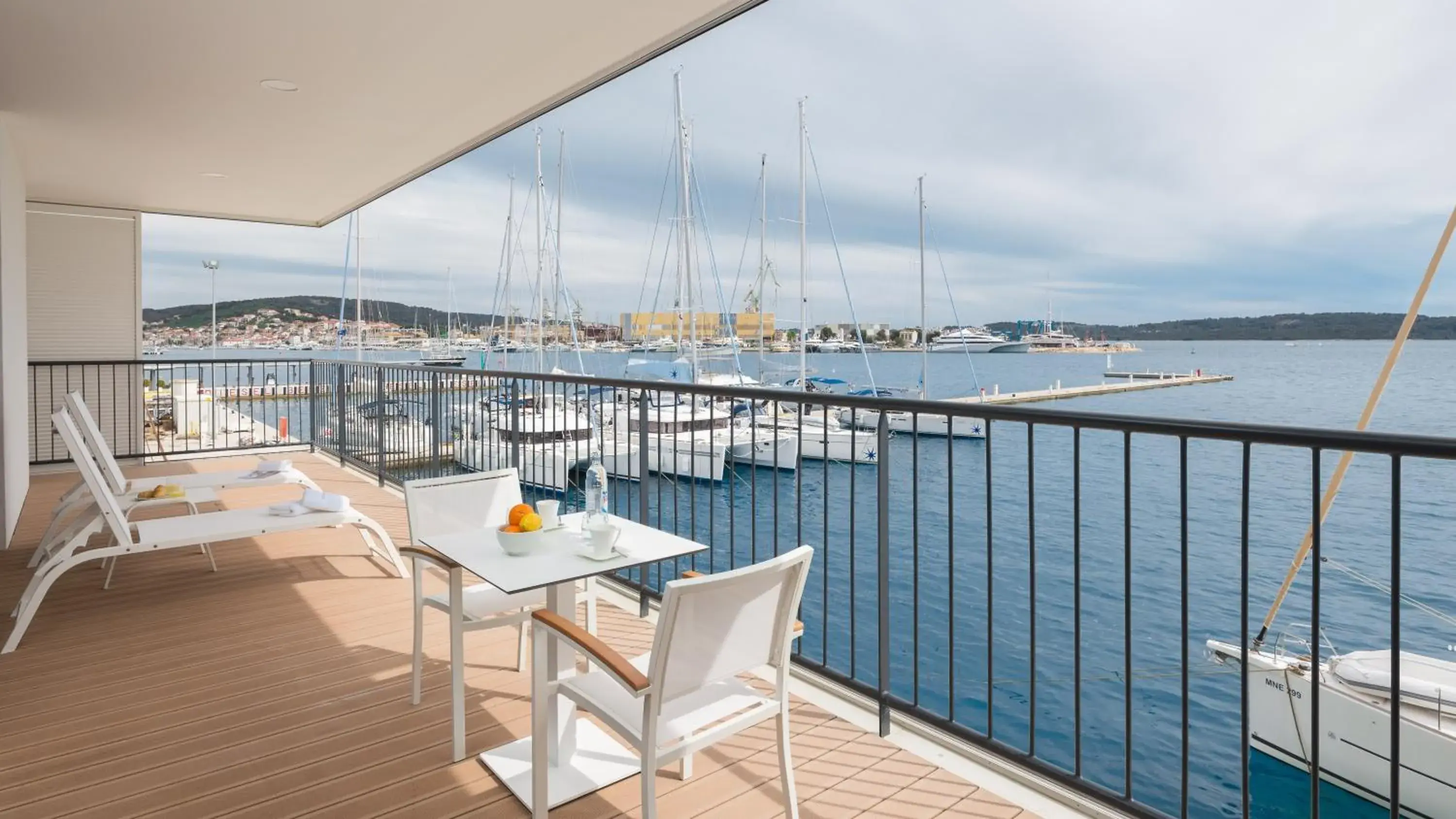 Double Room with Balcony and Sea View in Marina Baotić Apartments Double Room with Balcony and Sea View in Marina Baotić Apartments