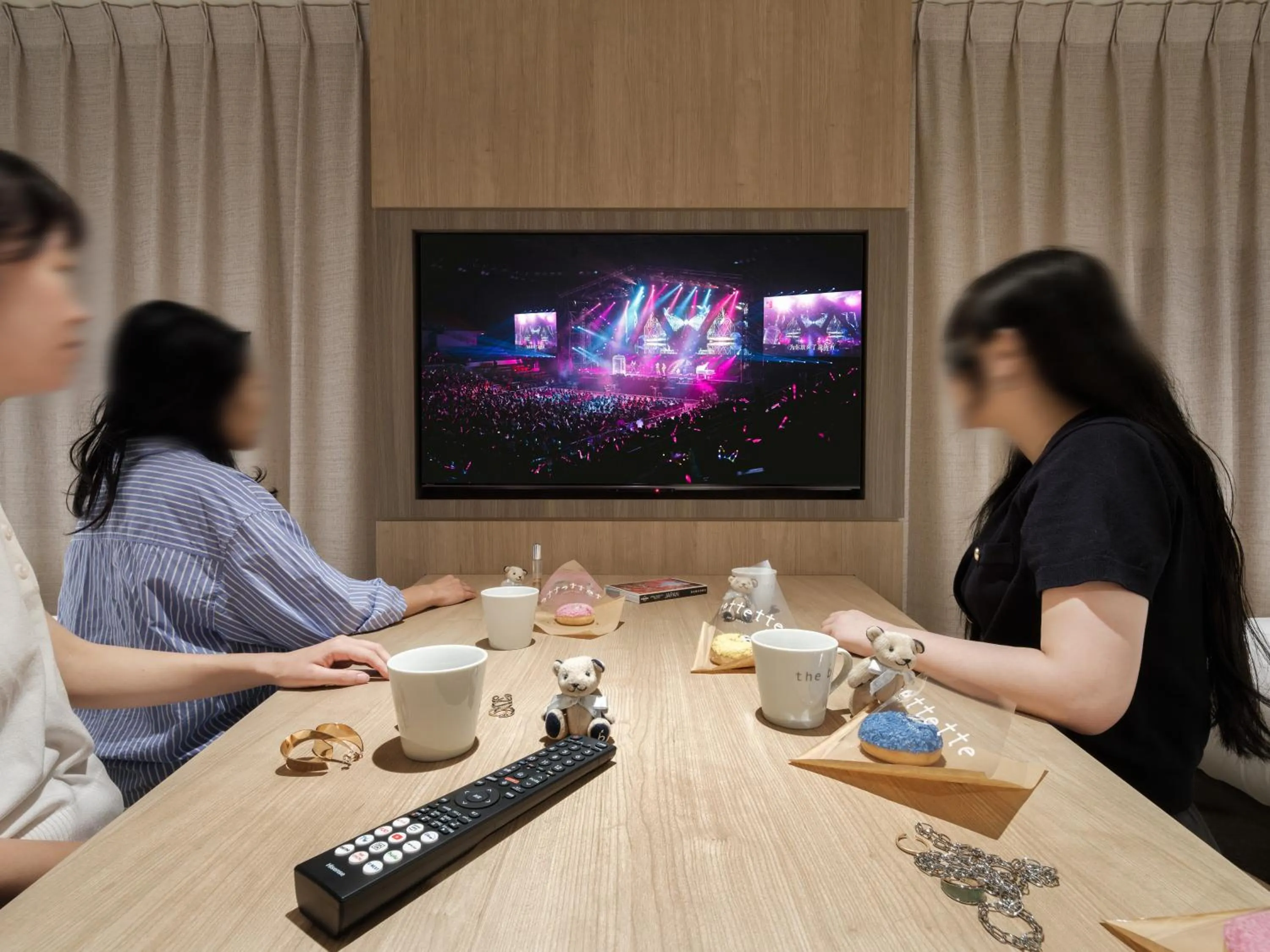 Photo of the whole room in the b akasaka