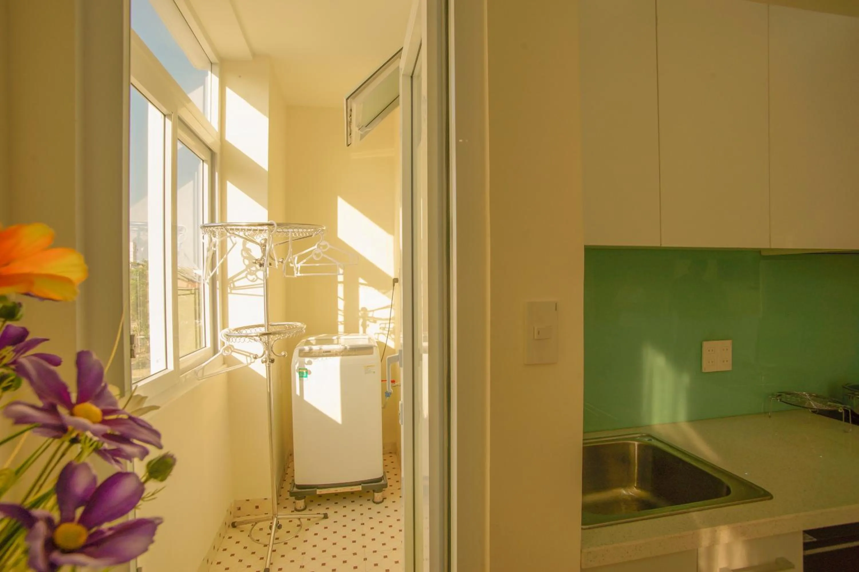 Kitchen or kitchenette in Green Garden Residence Hotel