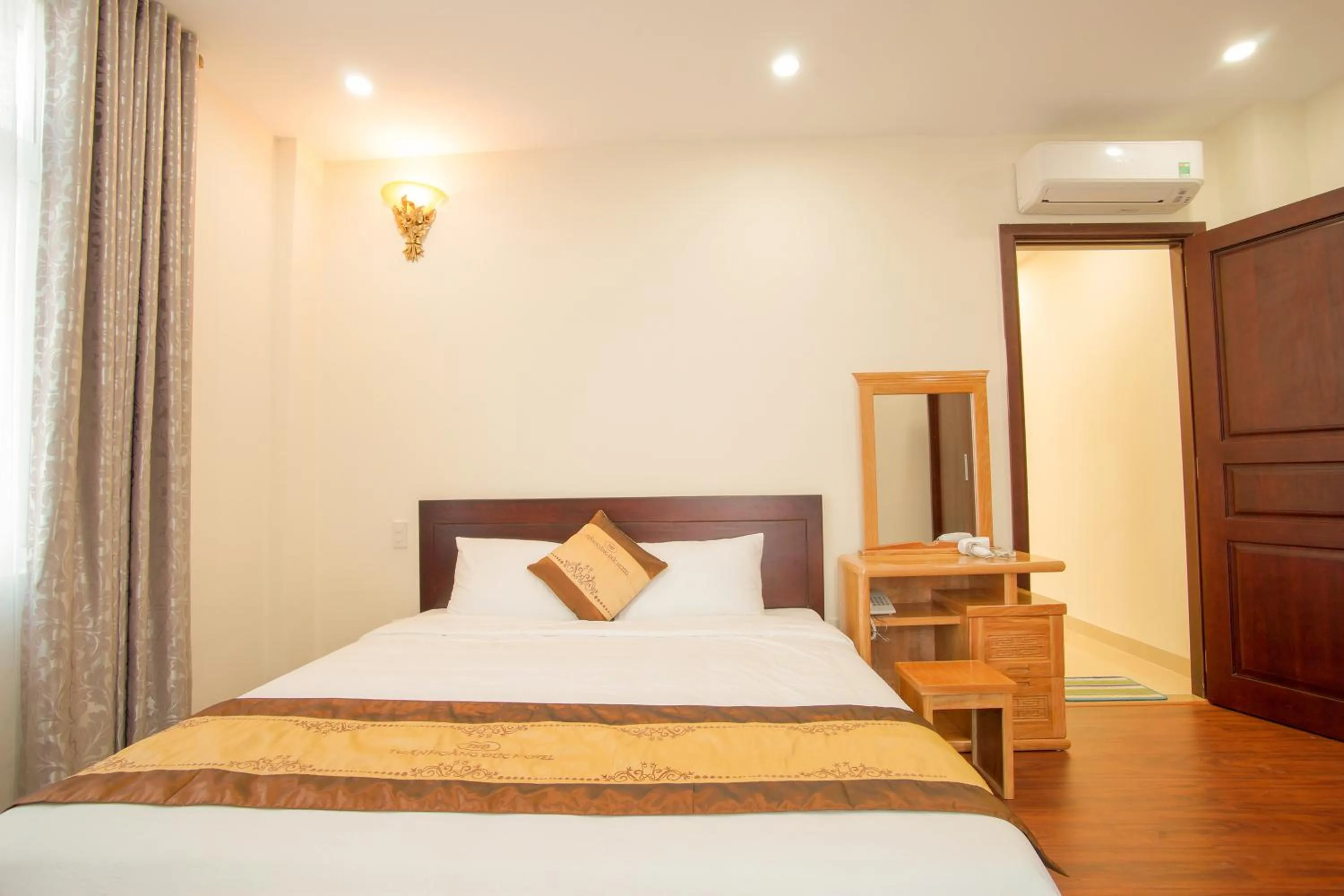 Bedroom, Bed in Green Garden Residence Hotel