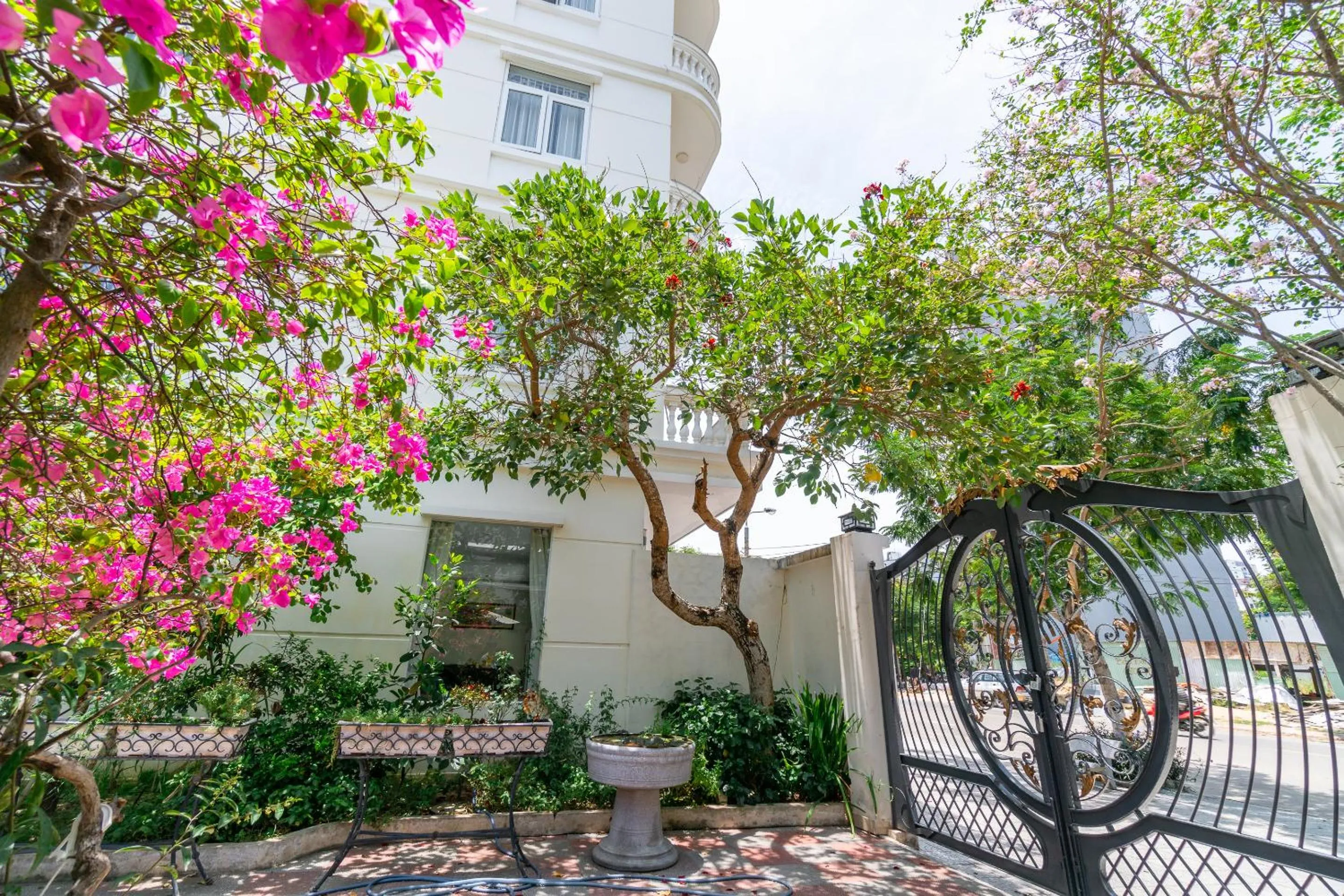 Garden view in Green Garden Residence Hotel