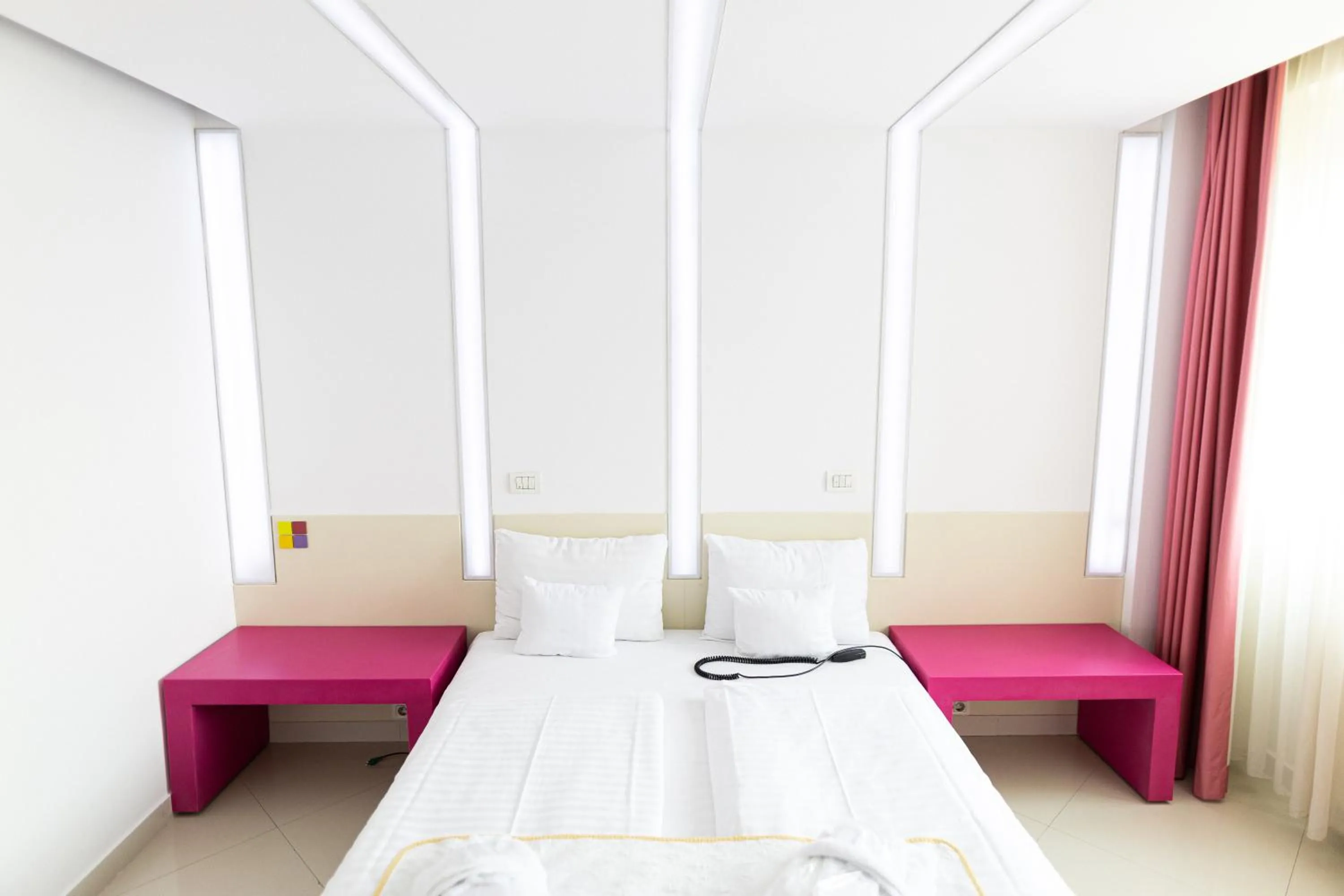 Photo of the whole room, Bed in Christina Hotel