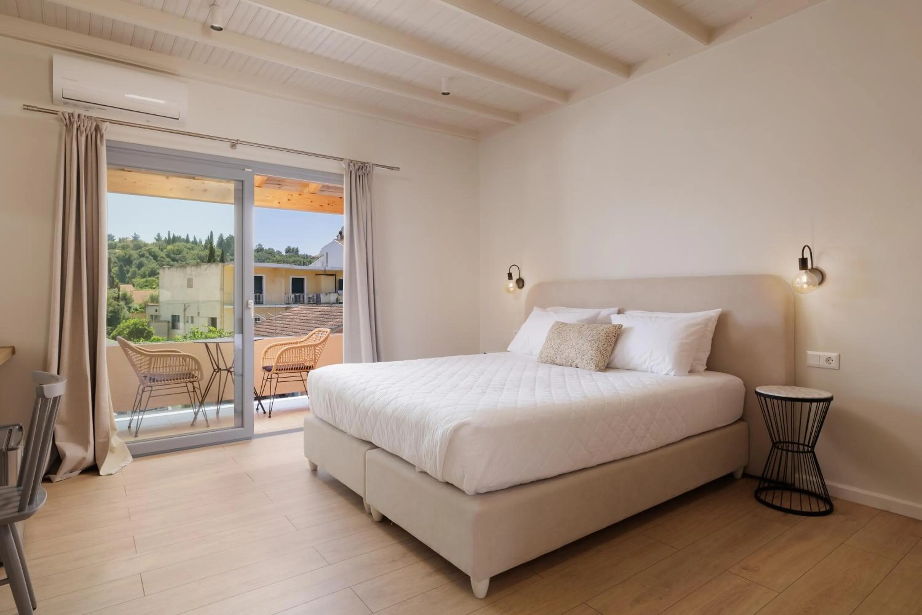 Bed in Dominoes Corfu