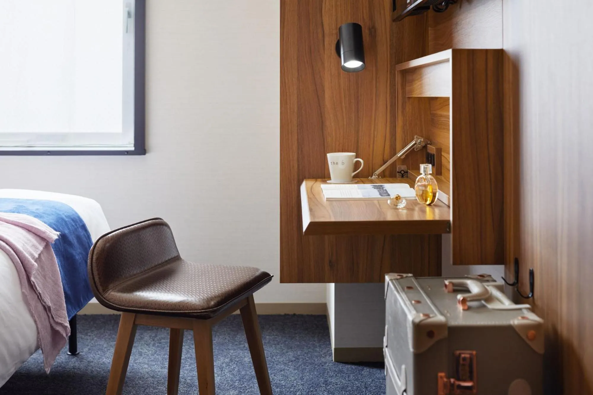 Bedroom, Bed in the b akasaka-mitsuke