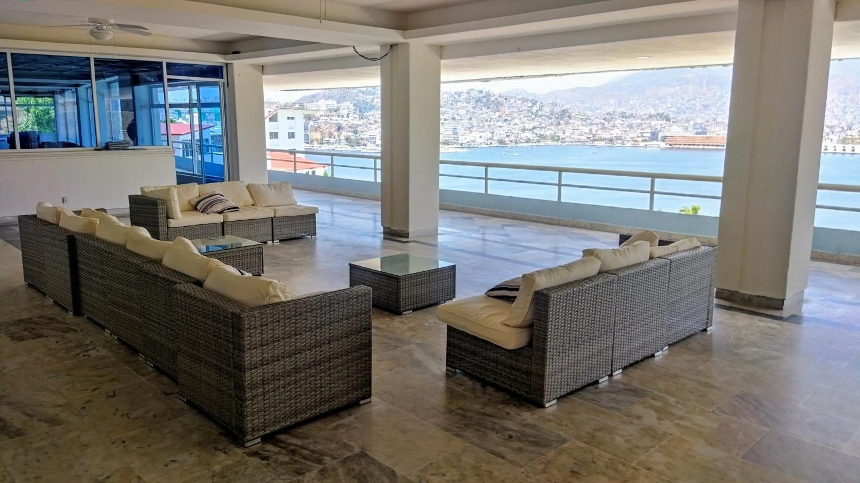 Living room in Hotel Aristos Acapulco
