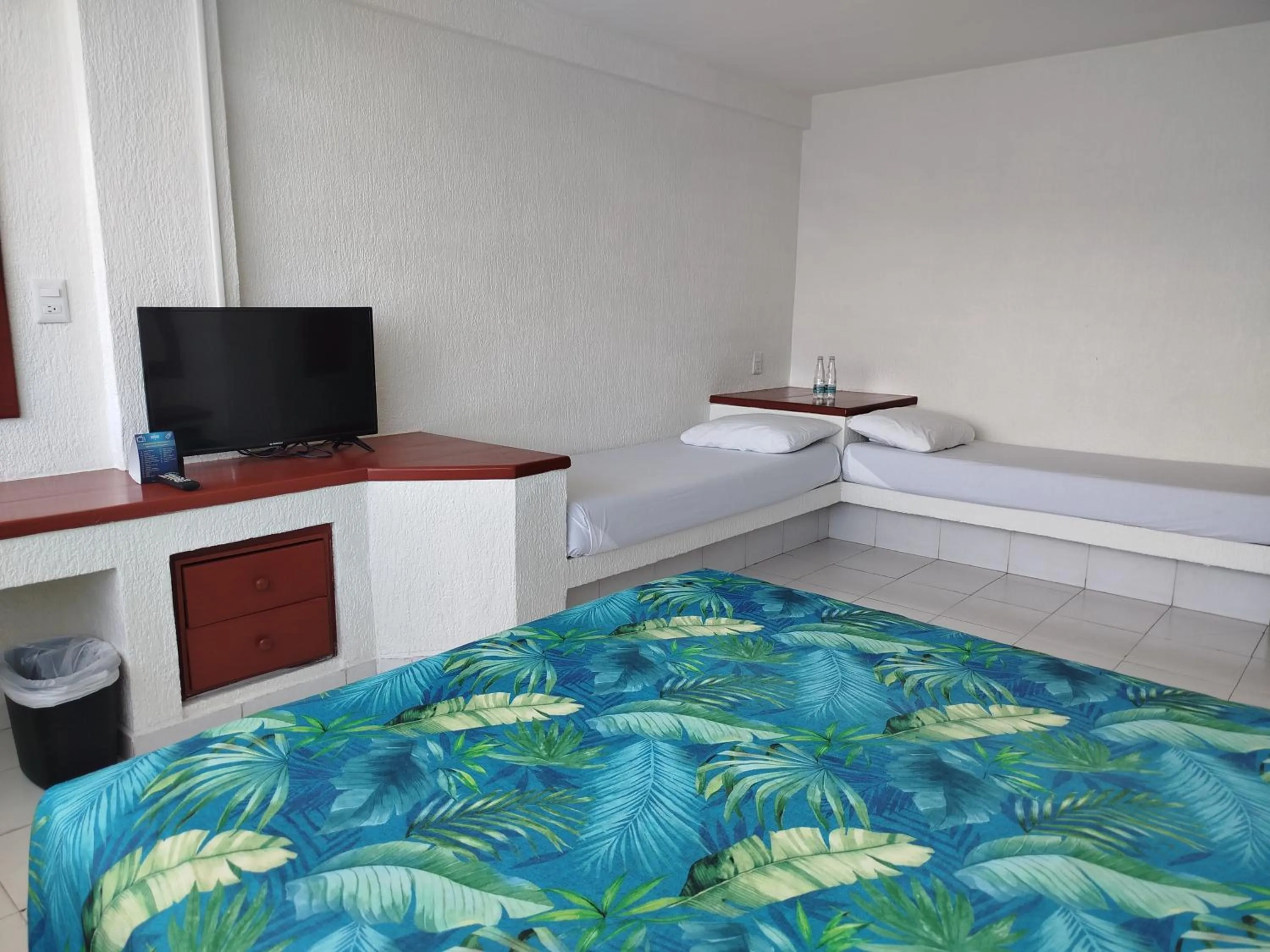 Bed in Hotel Aristos Acapulco