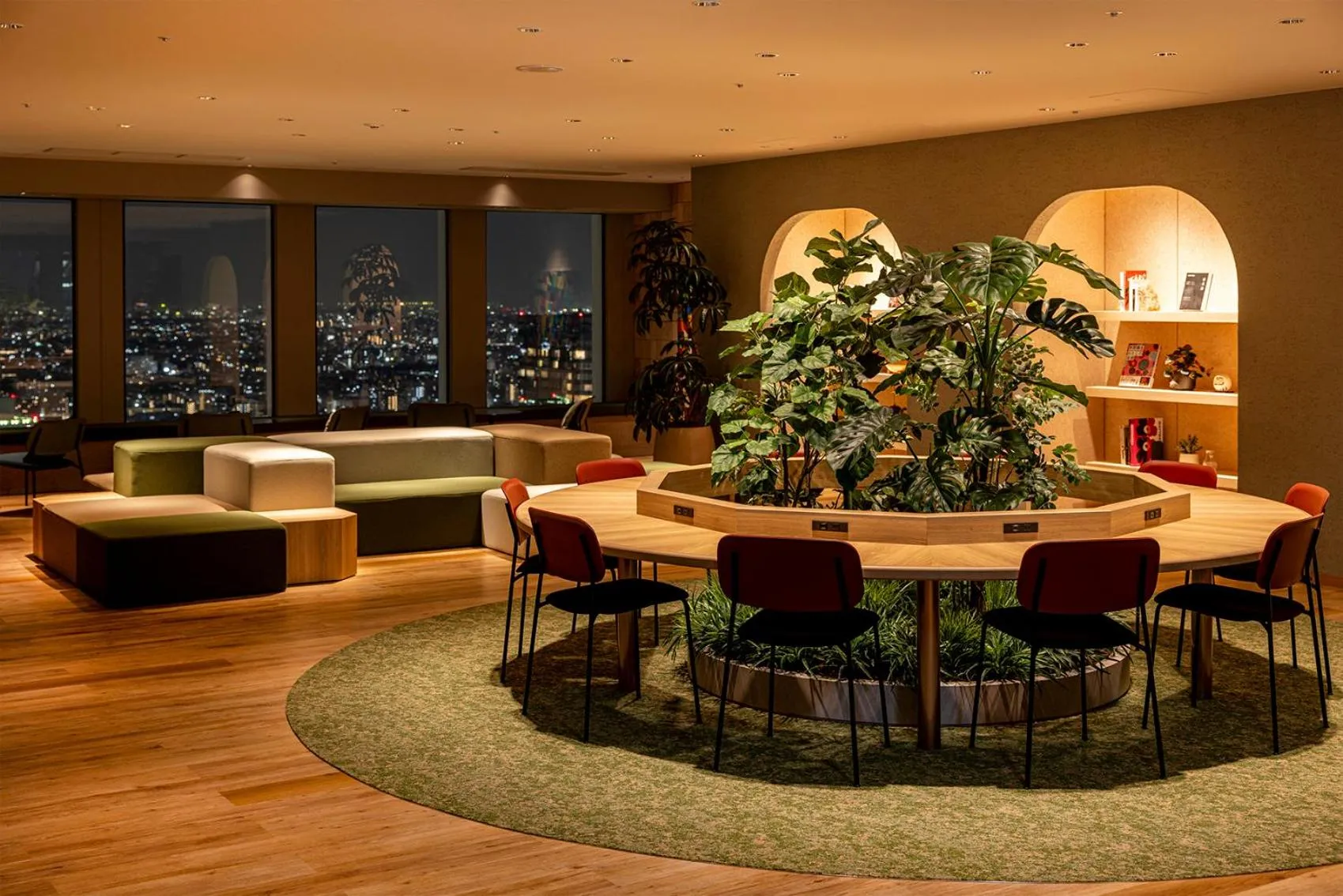 Lounge or bar in Keio Plaza Hotel Tokyo
