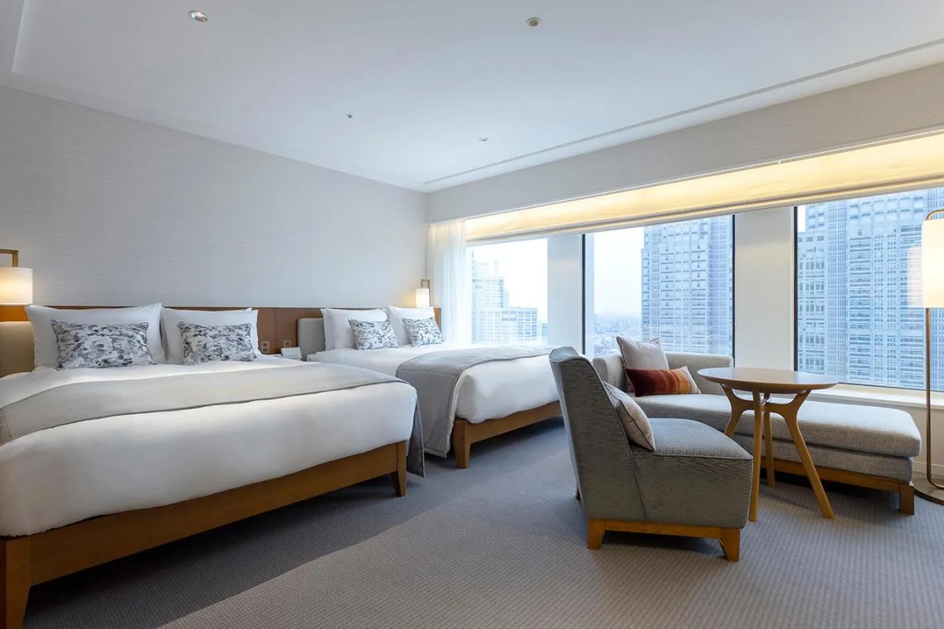 Photo of the whole room, Bed in Keio Plaza Hotel Tokyo