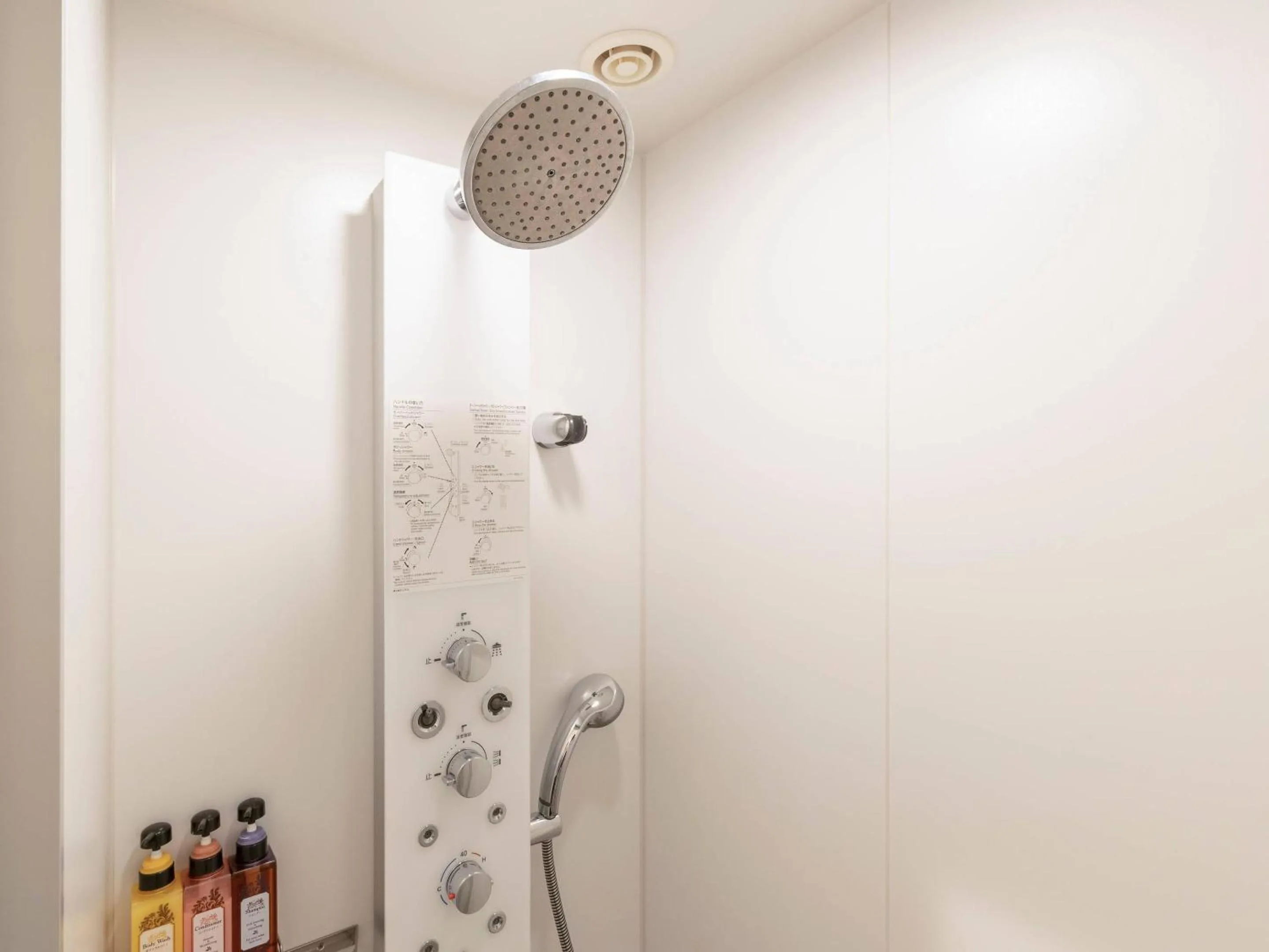 Bedroom in Comfort Inn Tokyo Roppongi