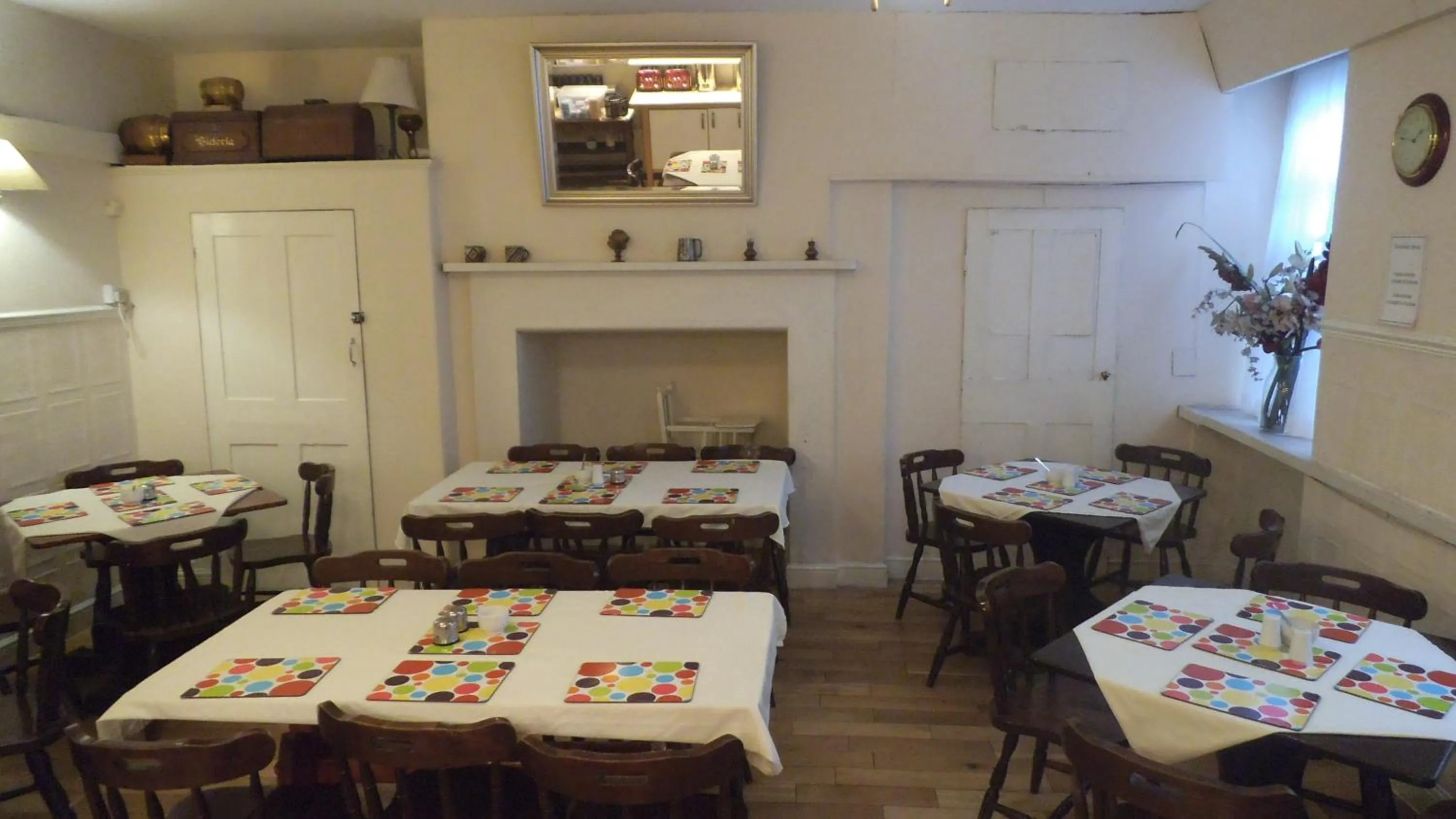 Restaurant/places to eat in Arran House Hotel