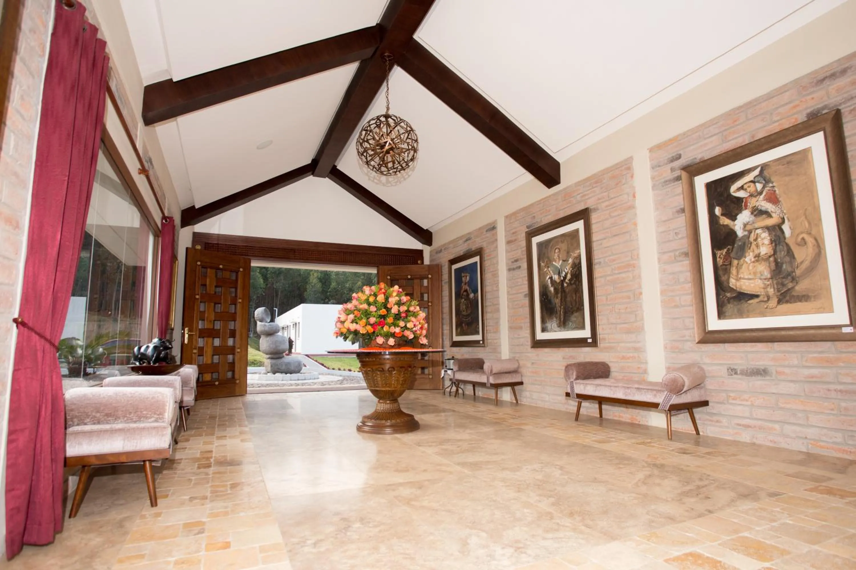 Facade/entrance in Hotel Medina Del Lago