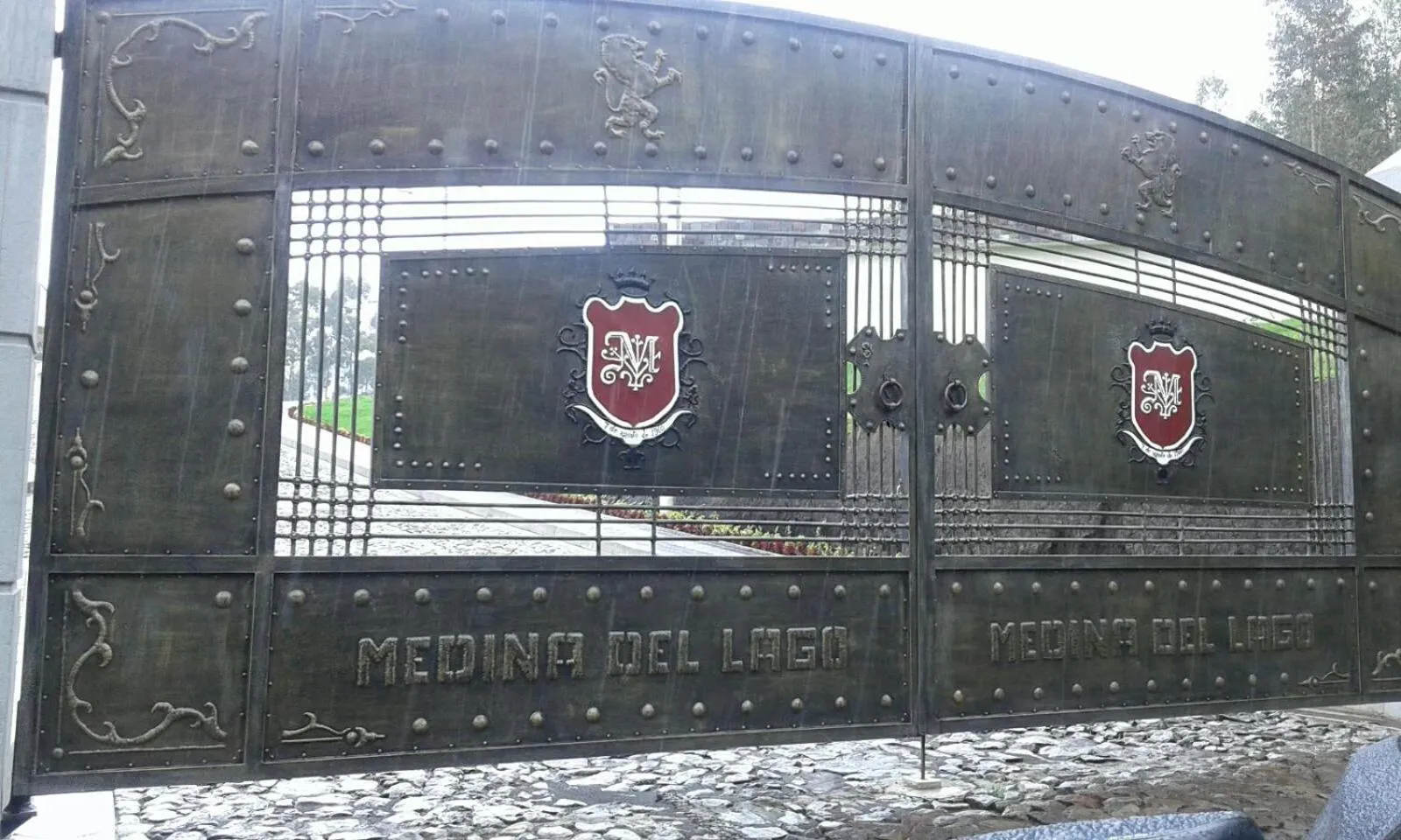 Facade/entrance in Hotel Medina Del Lago