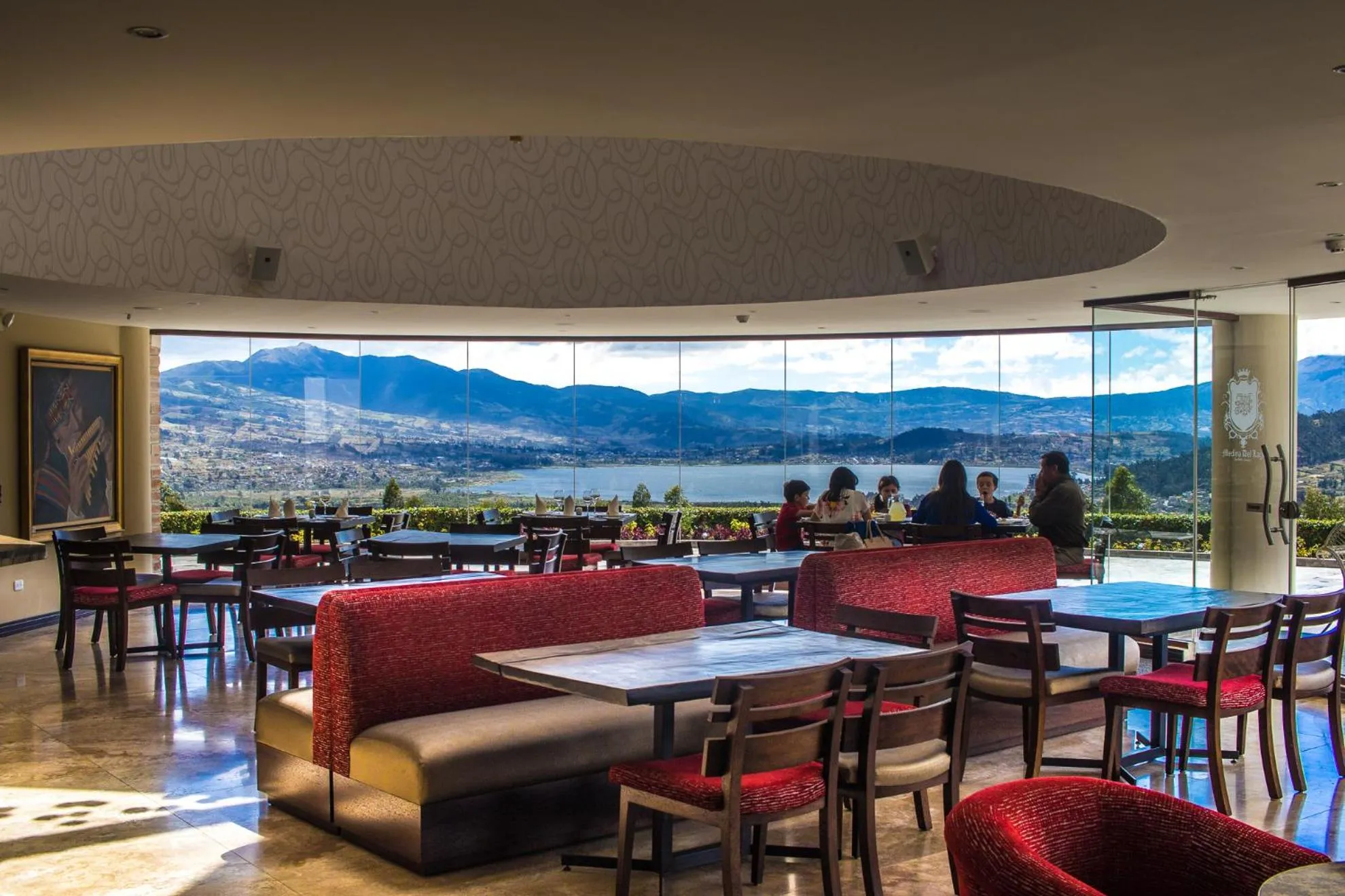 Restaurant/places to eat in Hotel Medina Del Lago