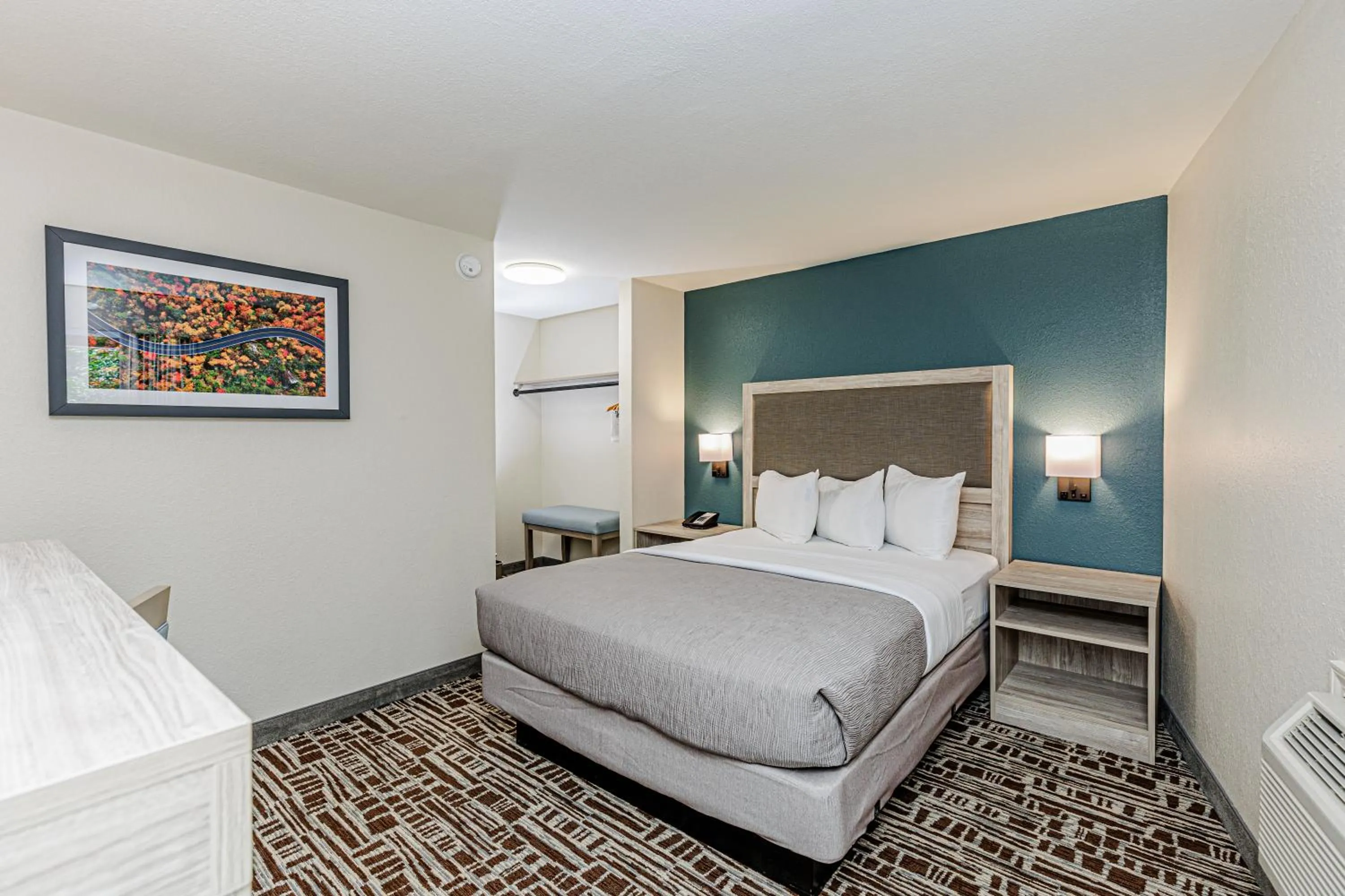 Bed in Rivers Edge Motel