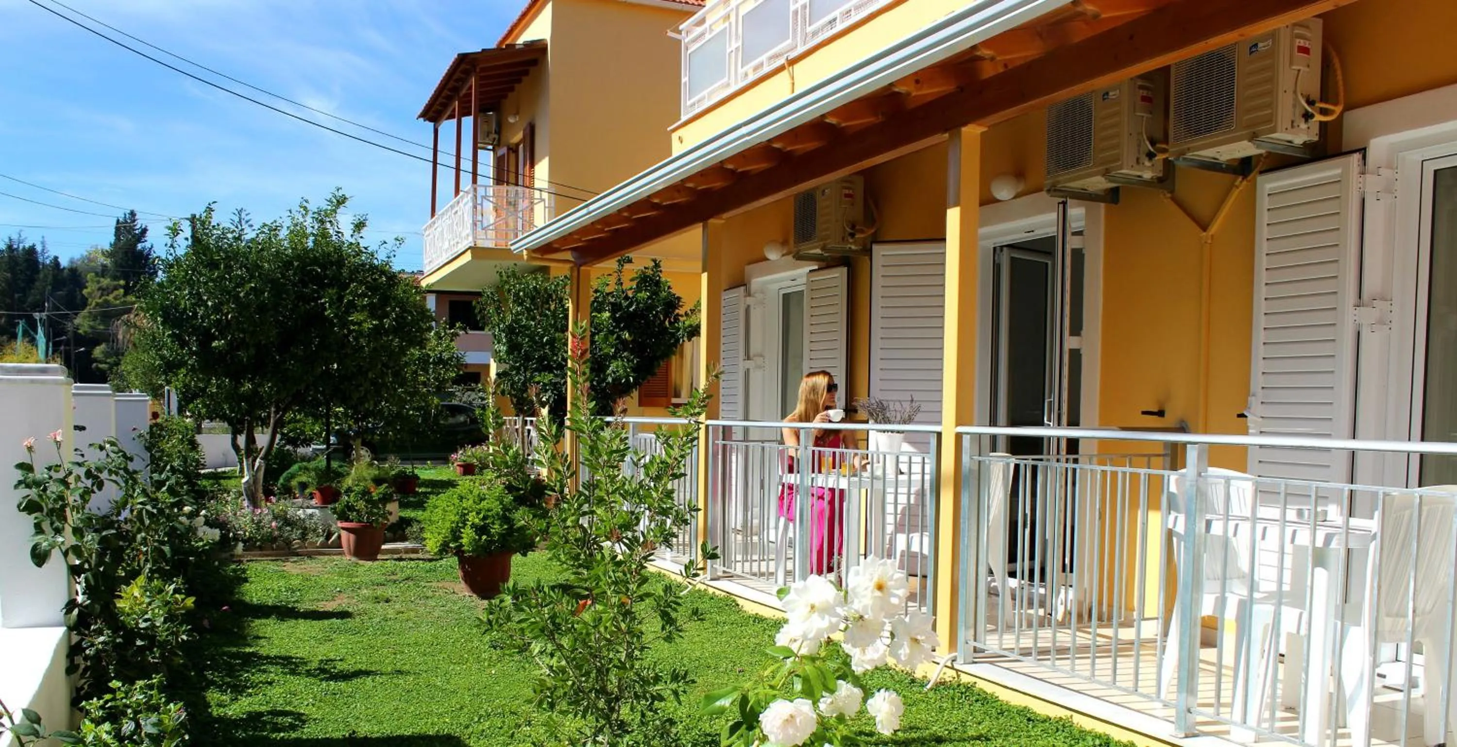 Rantos Apartments