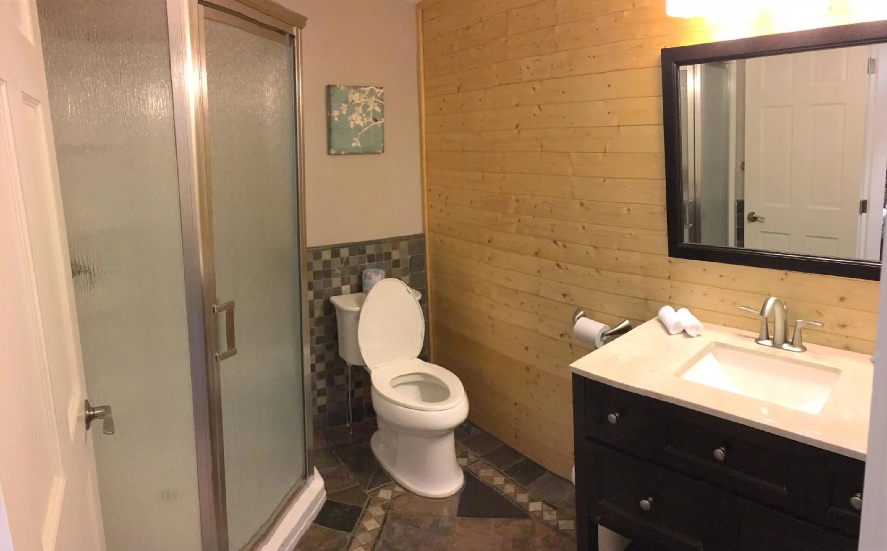 Bathroom in Sunset Motel