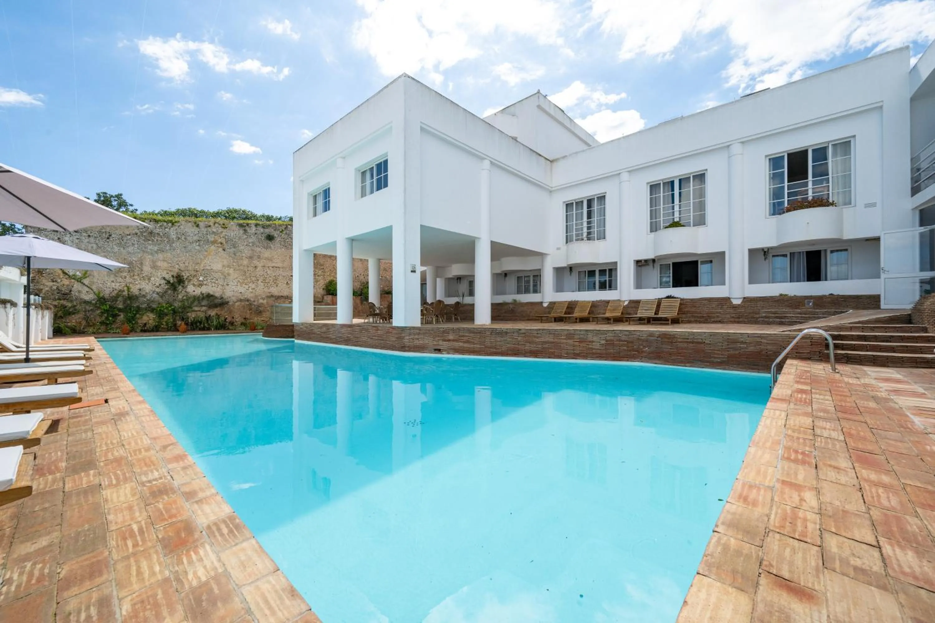 Property building in Baluarte da Vila Apartments