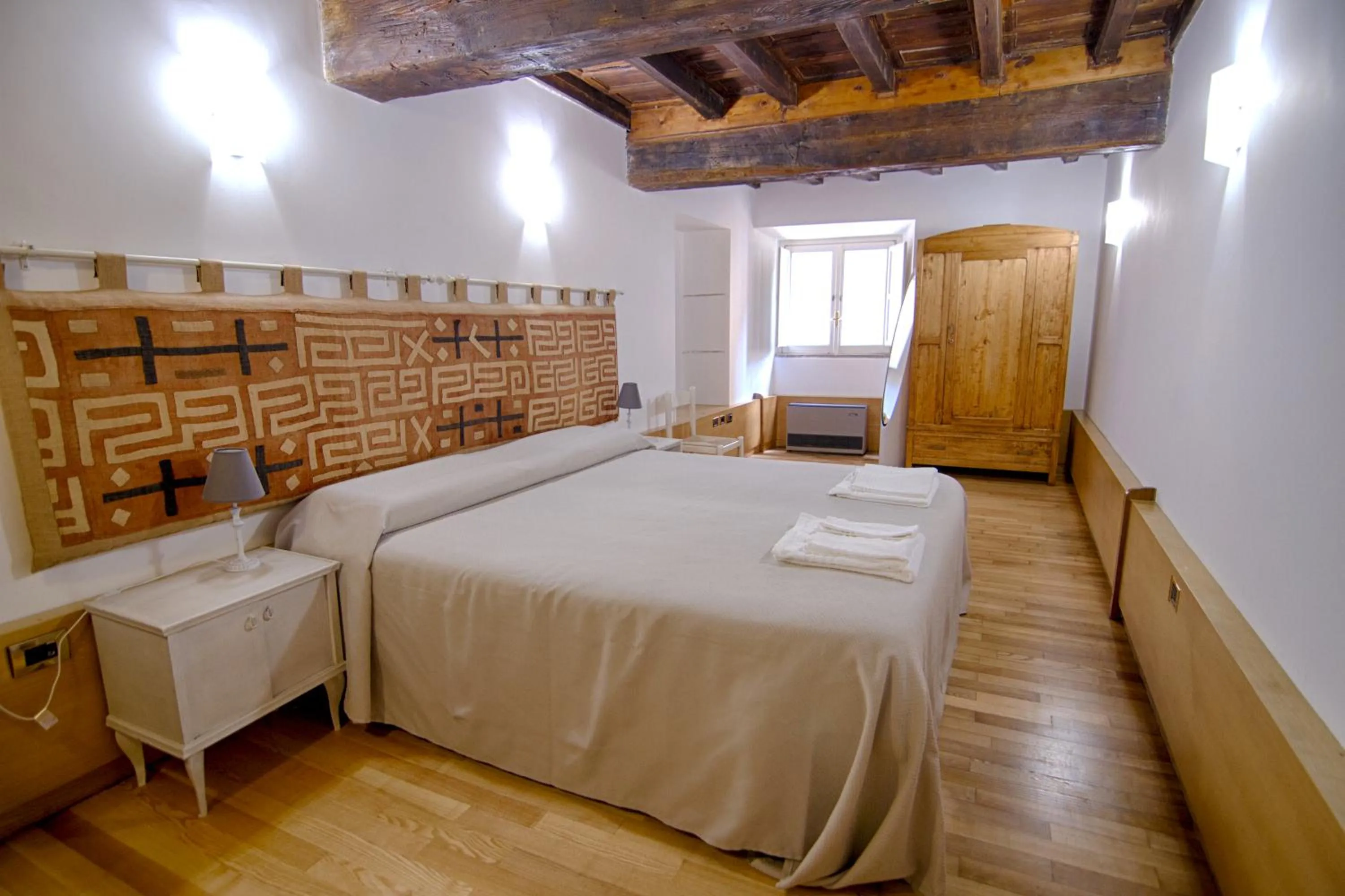 Bed in Rinidia Roma Centro