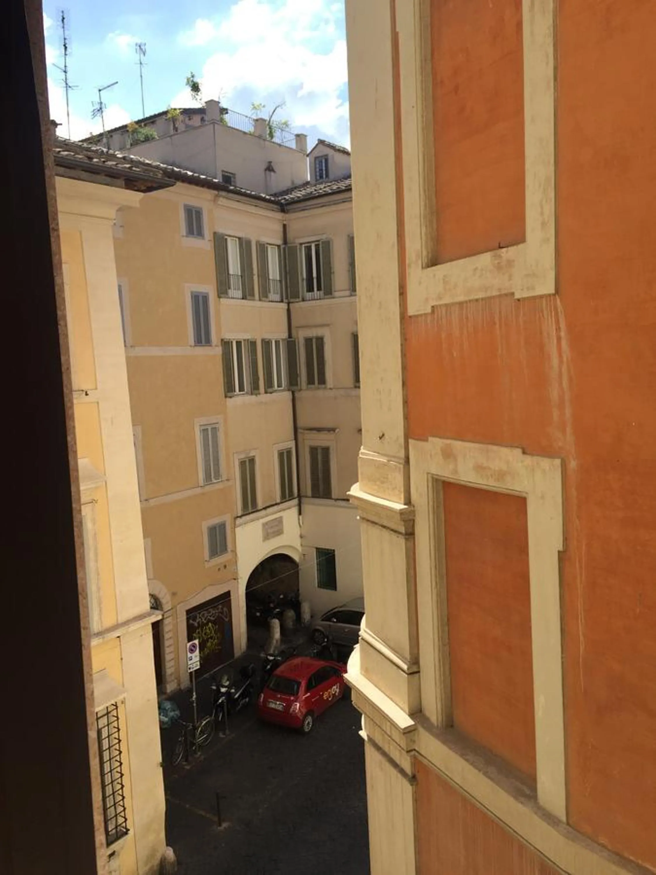 Day in Rinidia Roma Centro