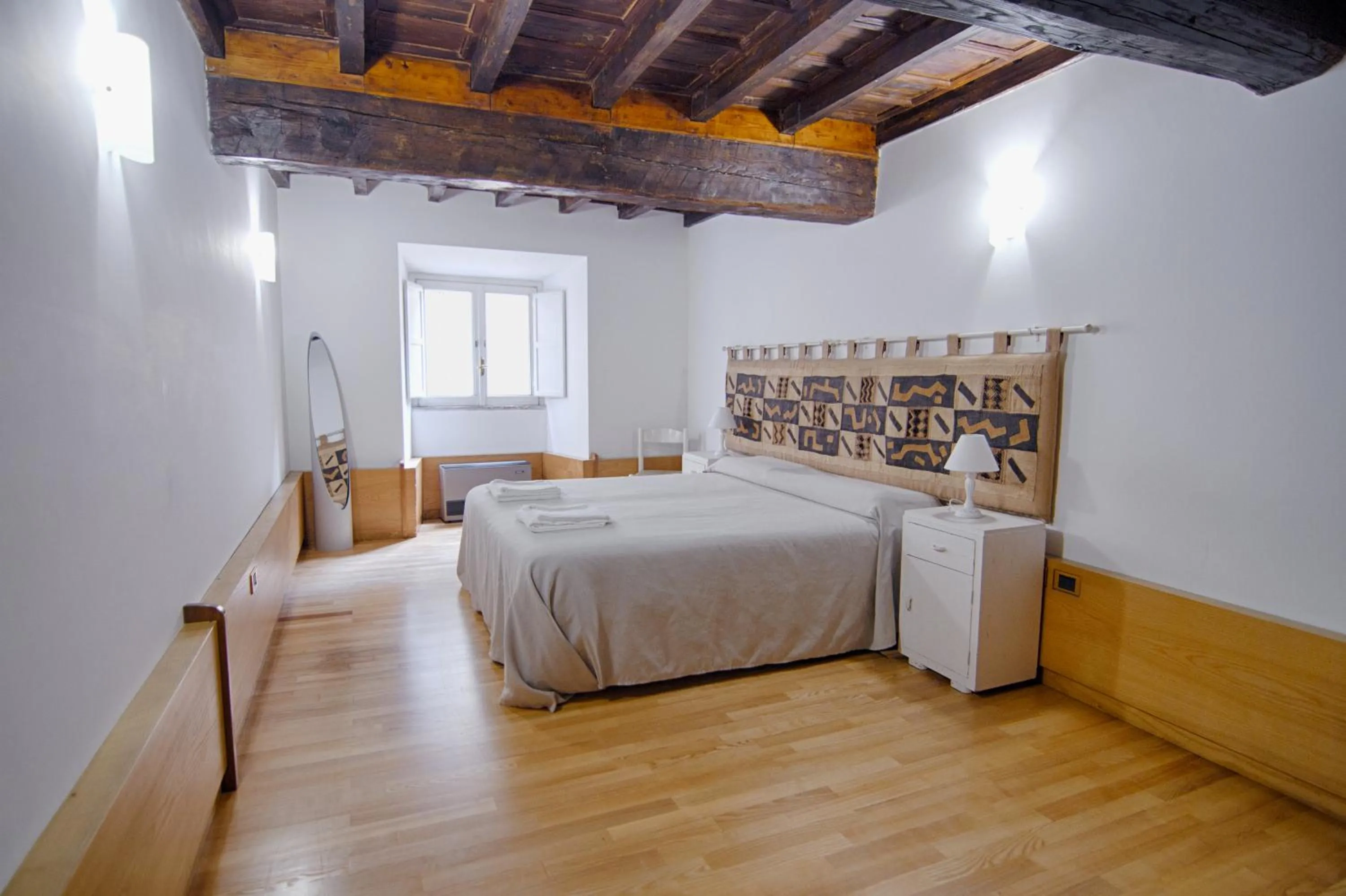 Bed in Rinidia Roma Centro