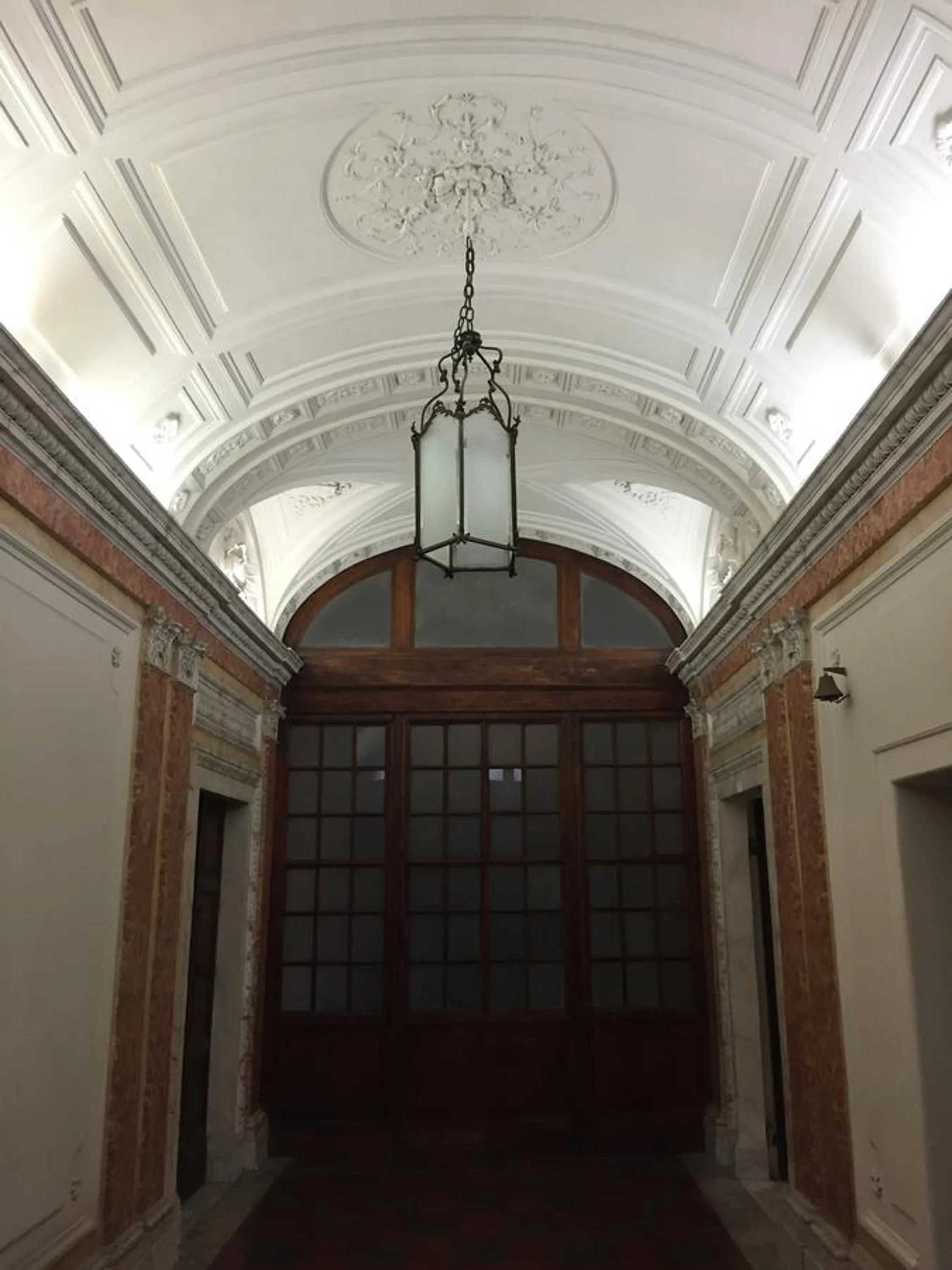 Decorative detail in Rinidia Roma Centro