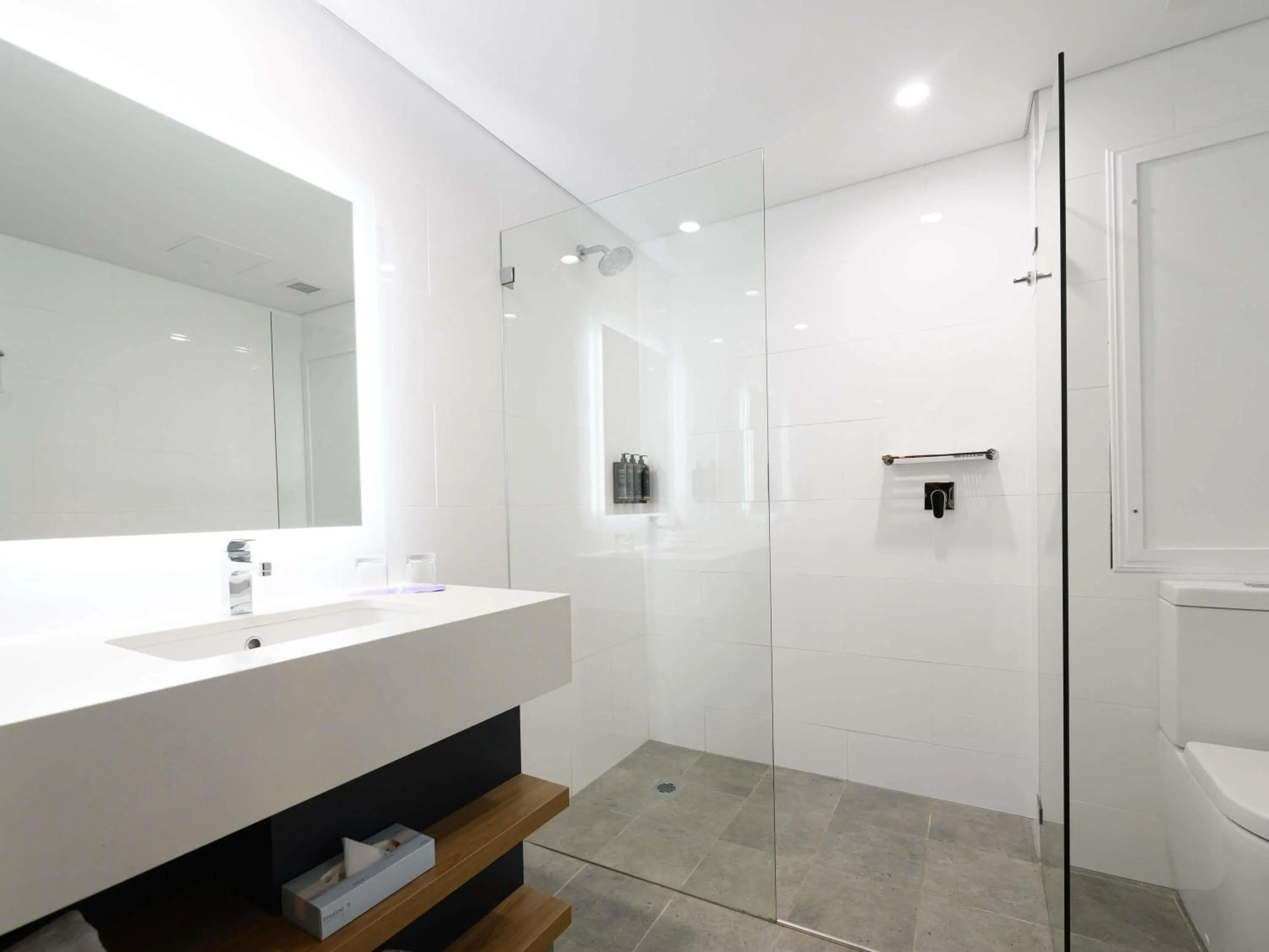 Bedroom in Mercure Penrith