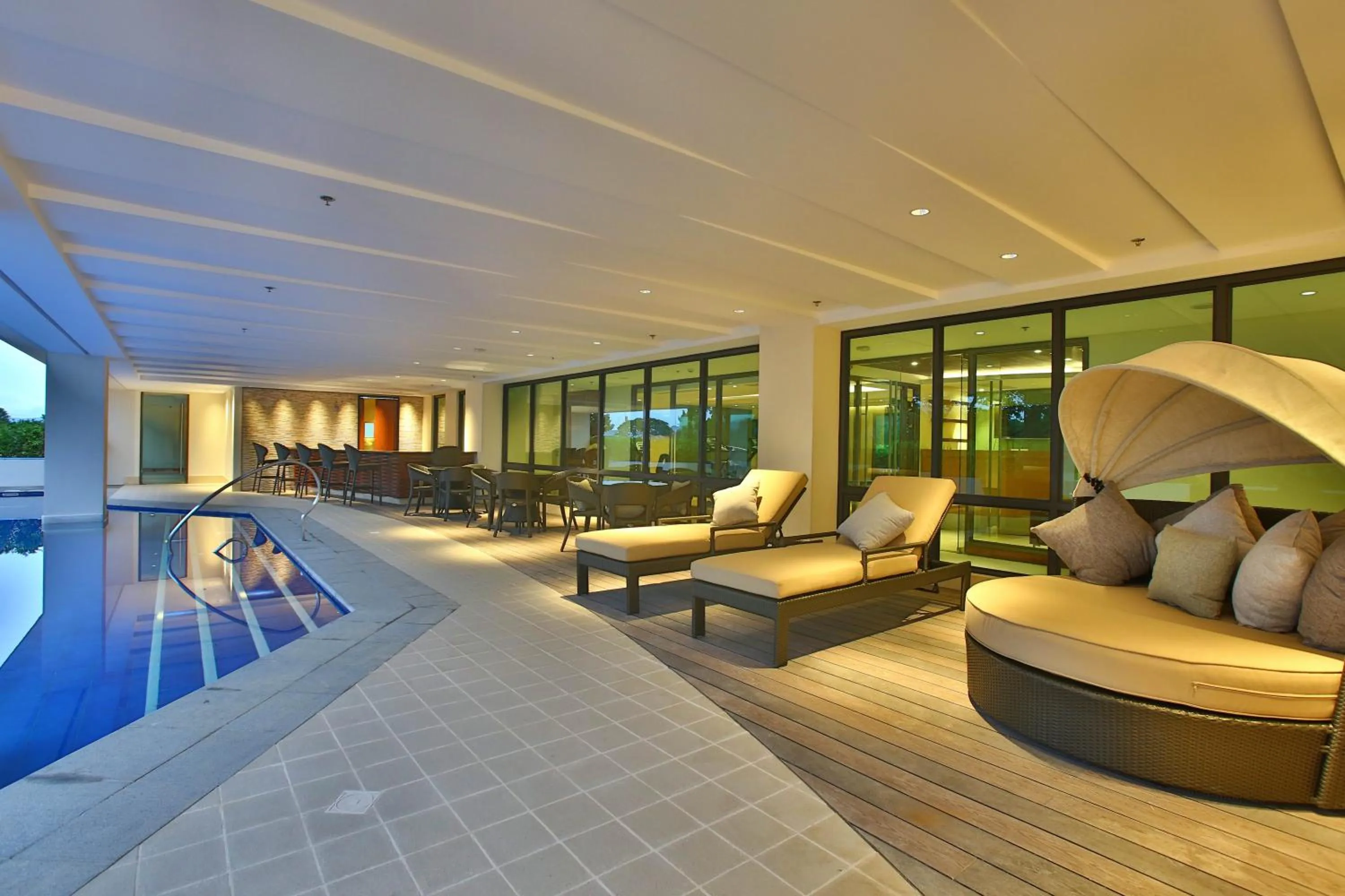 Swimming pool in Best Western Plus The Ivywall Hotel - Palawan