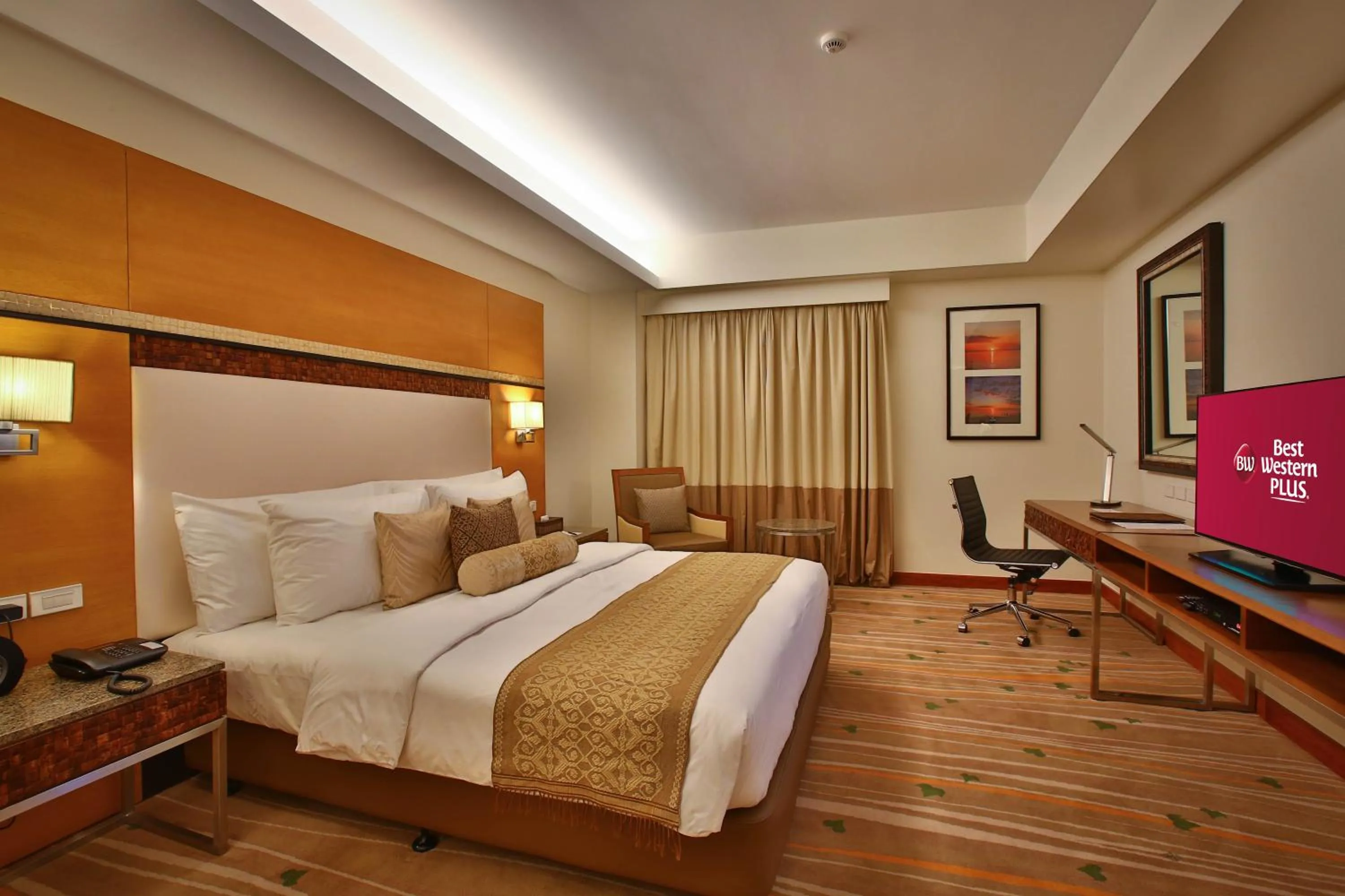 Bed in Best Western Plus The Ivywall Hotel - Palawan