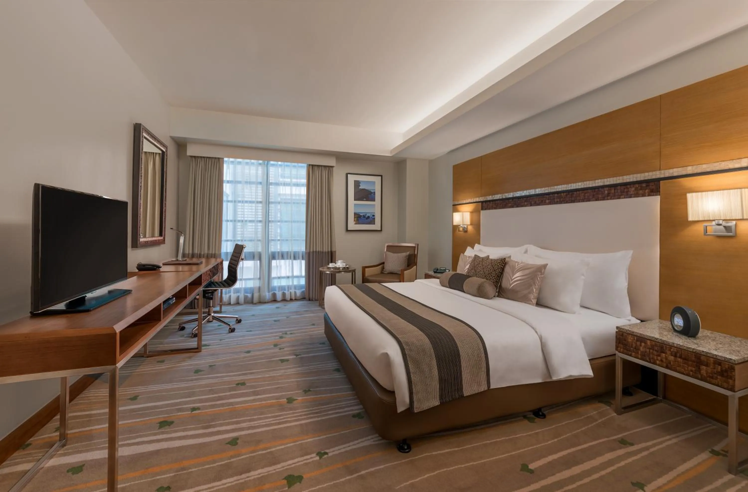 Bed in Best Western Plus The Ivywall Hotel - Palawan