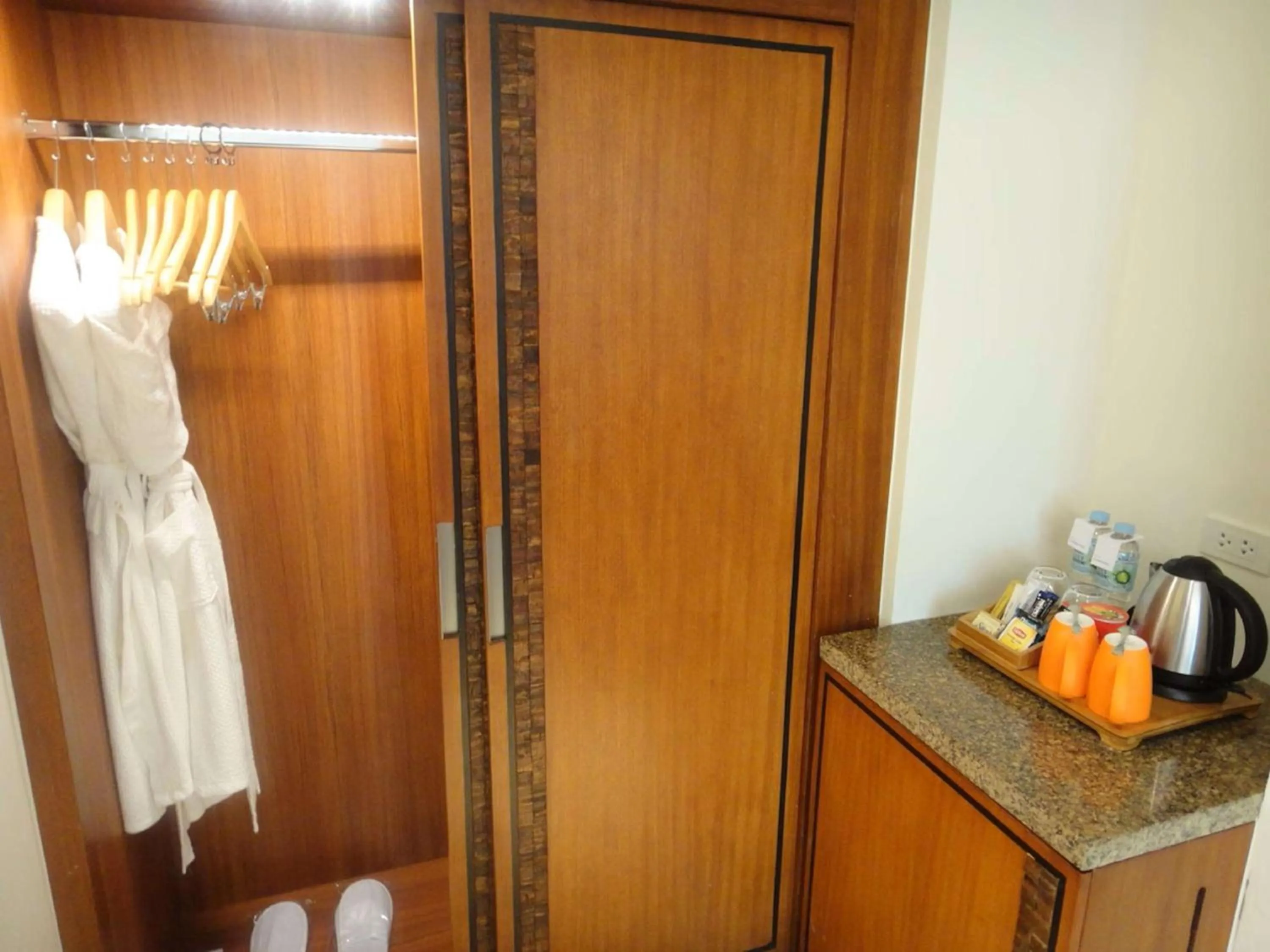 Bedroom in Best Western Plus The Ivywall Hotel - Palawan