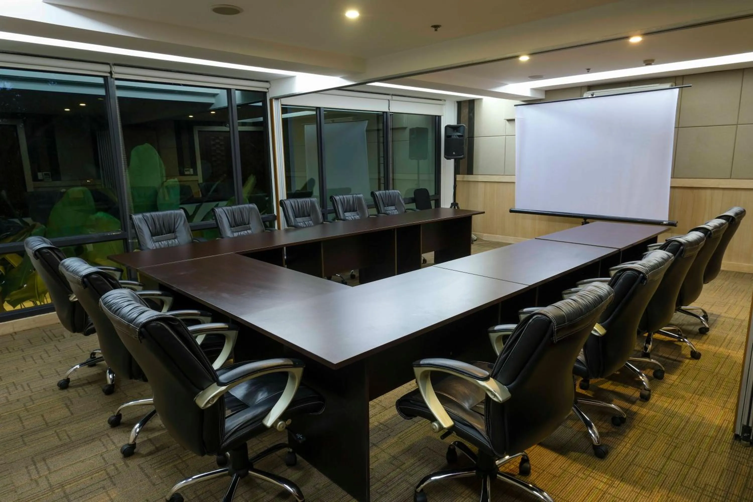 Meeting/conference room in Best Western Plus The Ivywall Hotel - Palawan