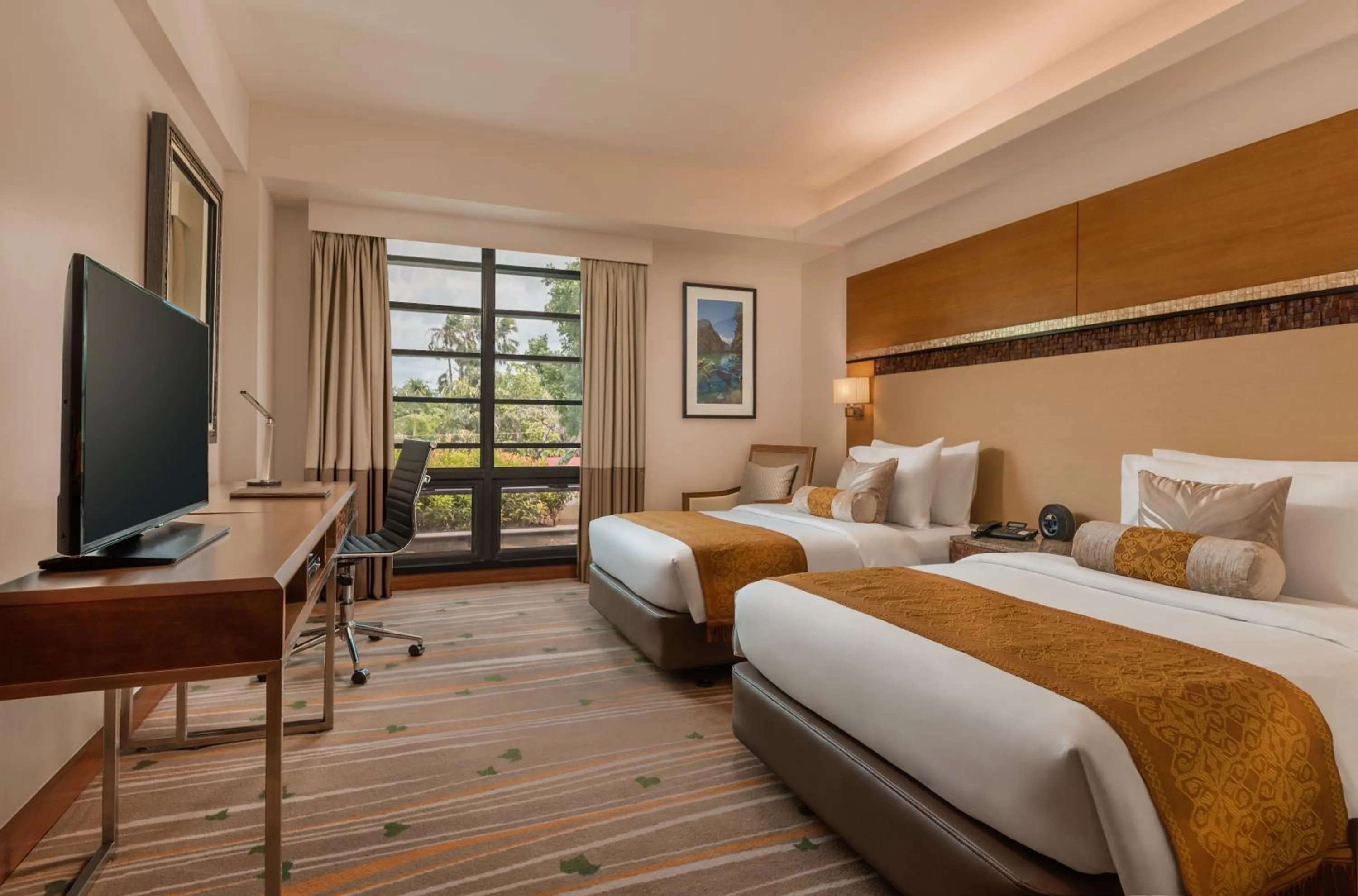 Bed in Best Western Plus The Ivywall Hotel - Palawan