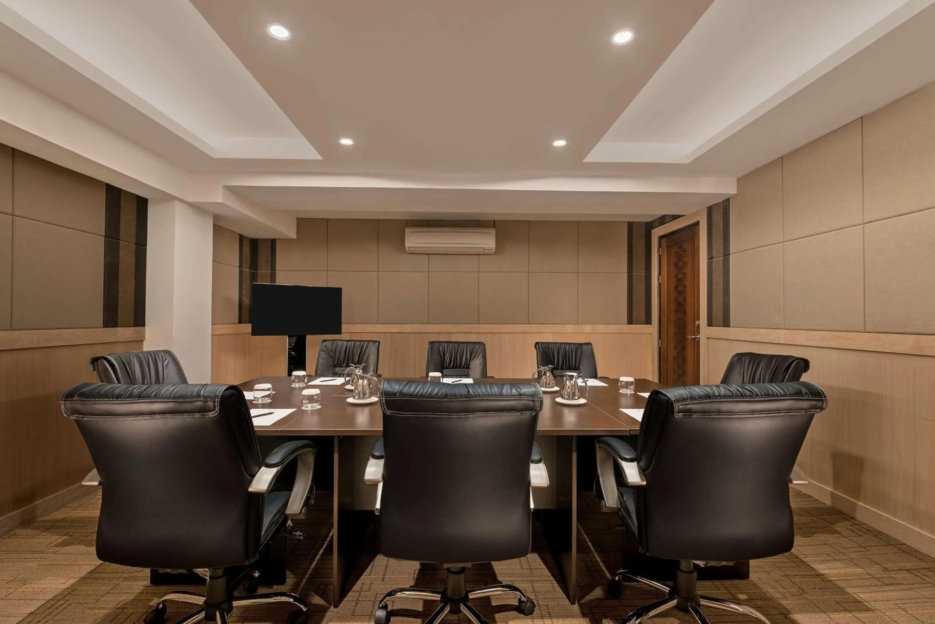 Meeting/conference room in Best Western Plus The Ivywall Hotel - Palawan