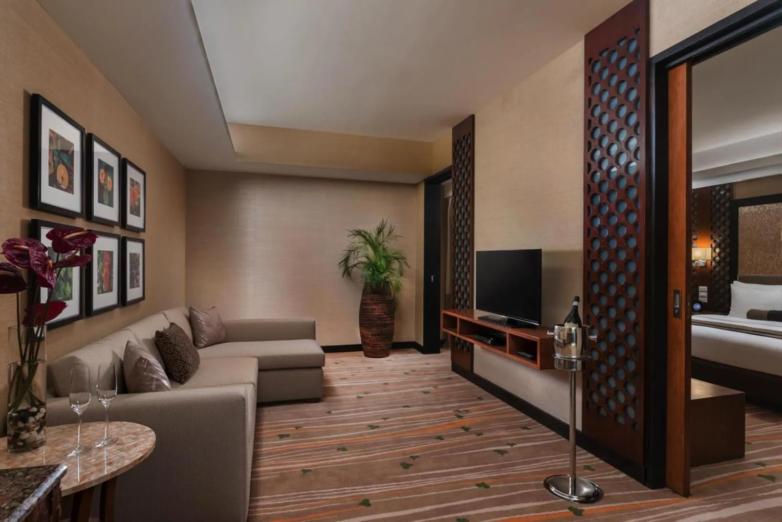 Bed in Best Western Plus The Ivywall Hotel - Palawan