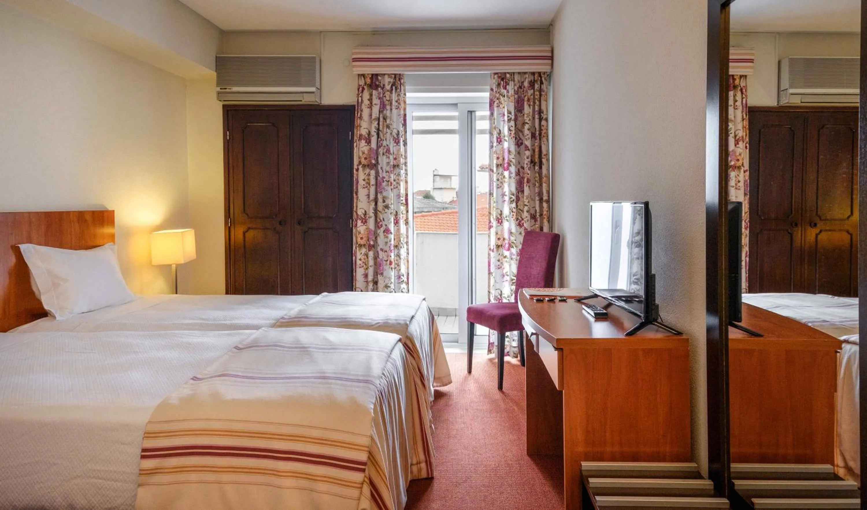 Bed in Catolica Hotel