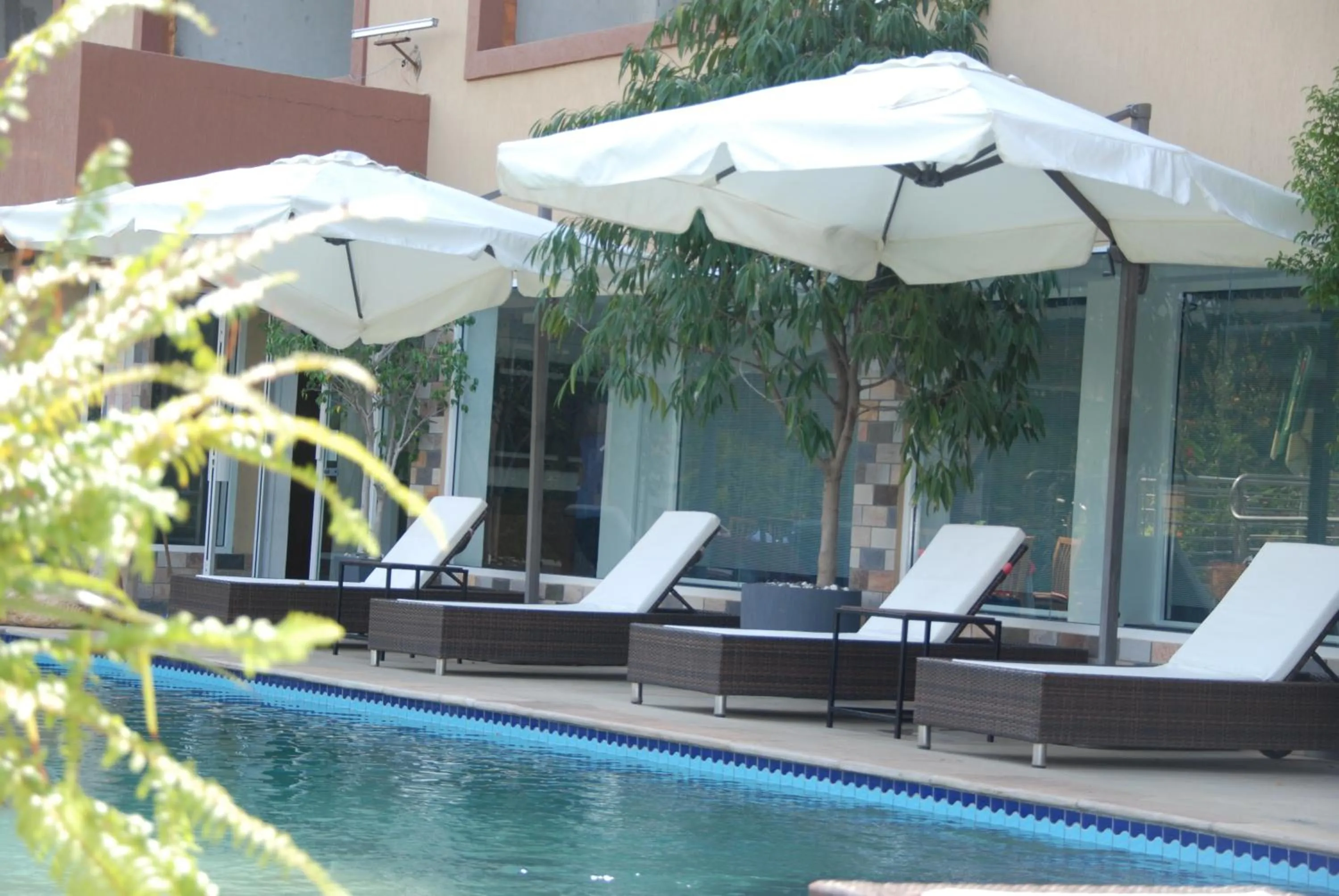 Swimming pool in Kiriri Garden Hotel