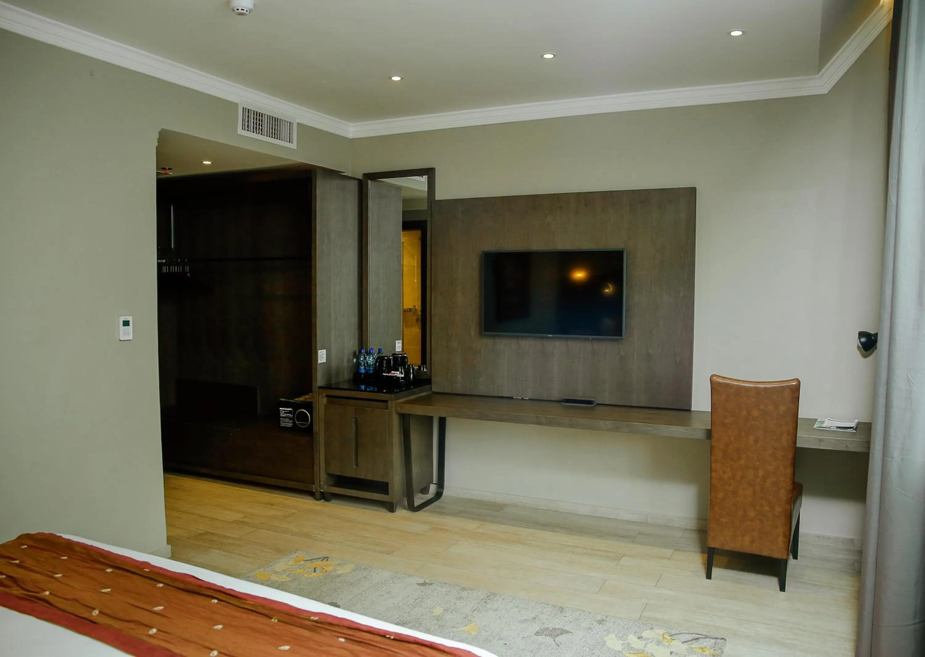 TV and multimedia in Kiriri Garden Hotel