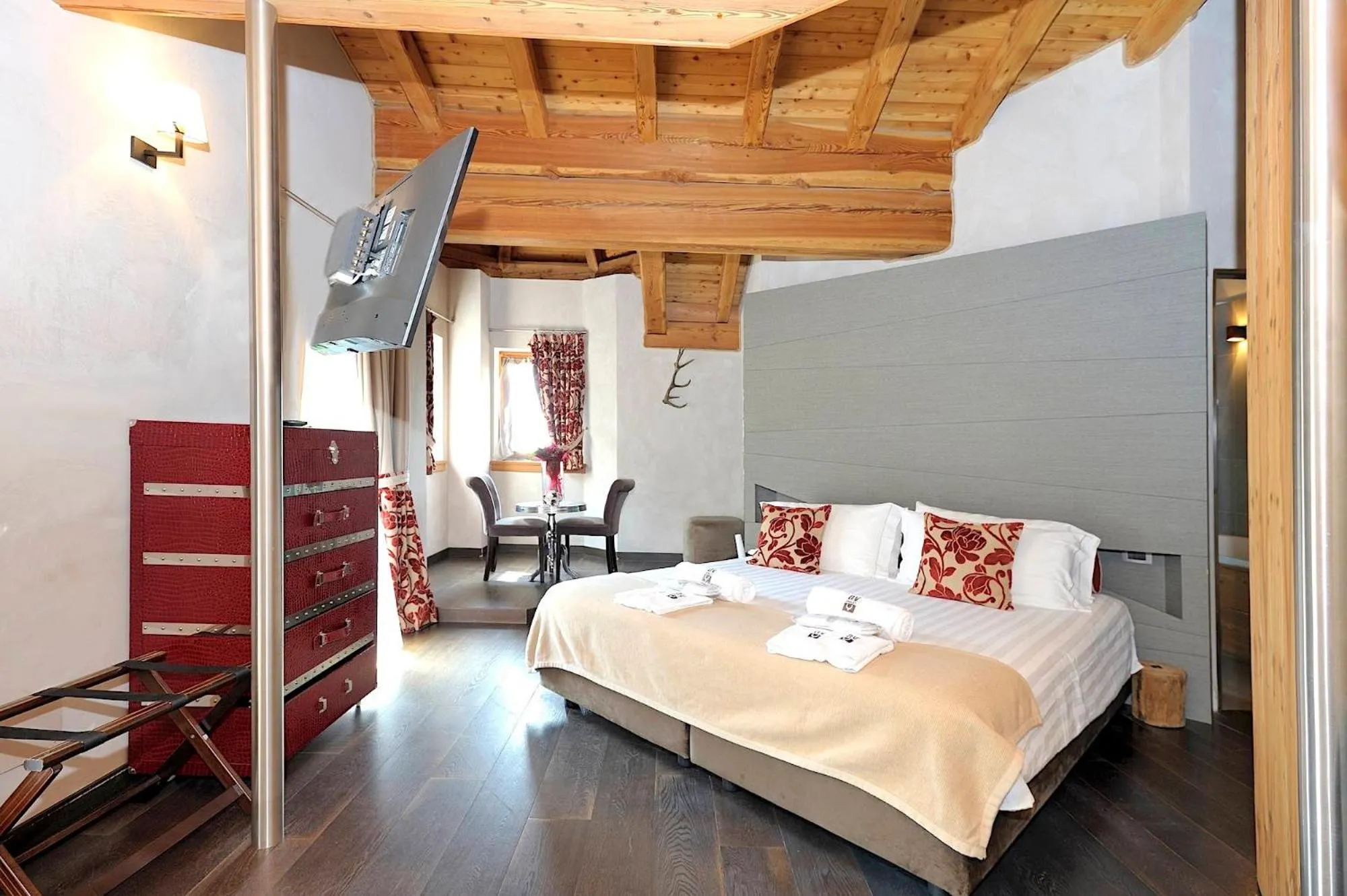 Bedroom, Bed in DV Chalet Boutique Hotel & Spa
